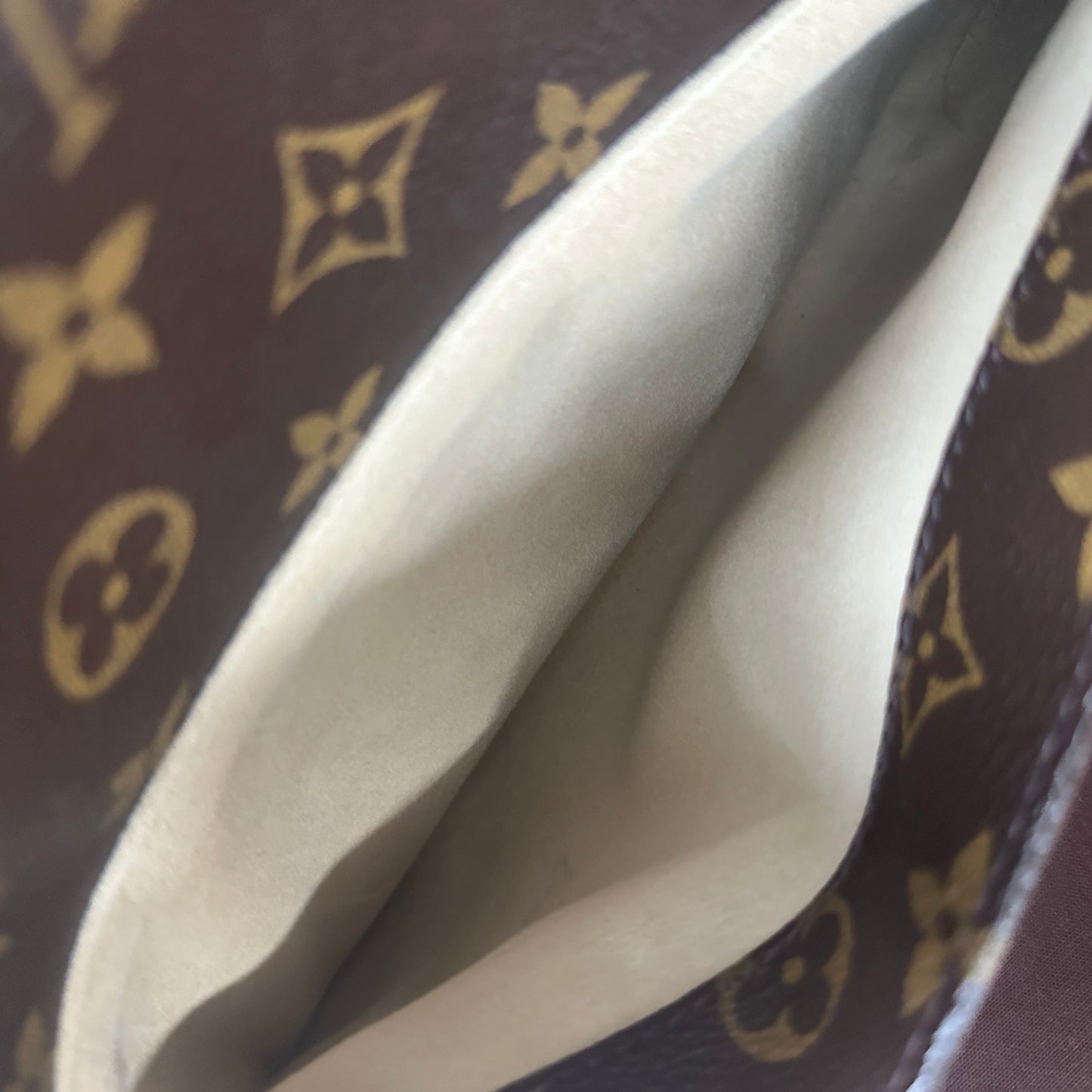 Louis Vuitton - Other - Cloth - Brown - (medium)