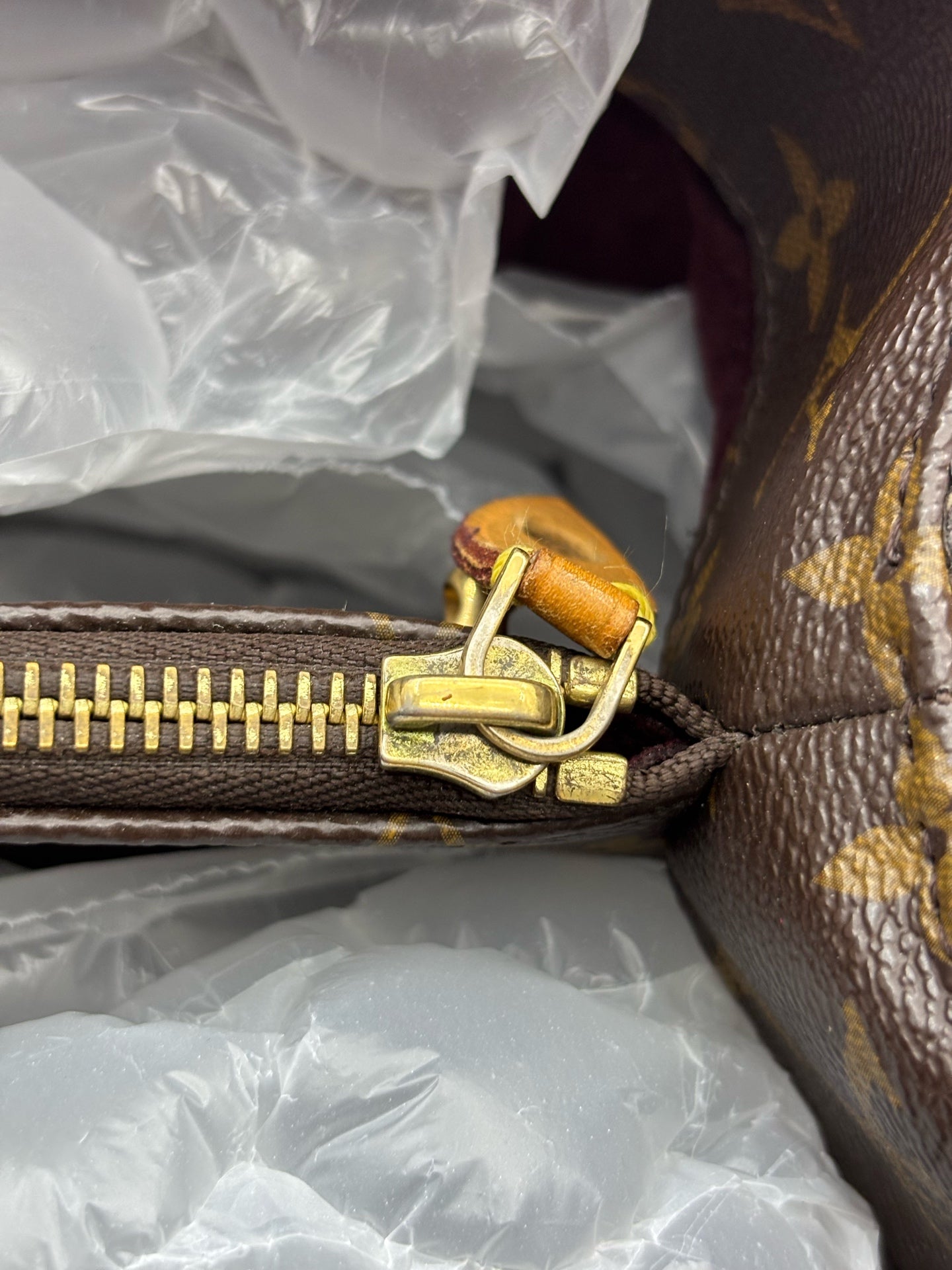 Louis Vuitton - Other - Cloth - Brown - (medium)