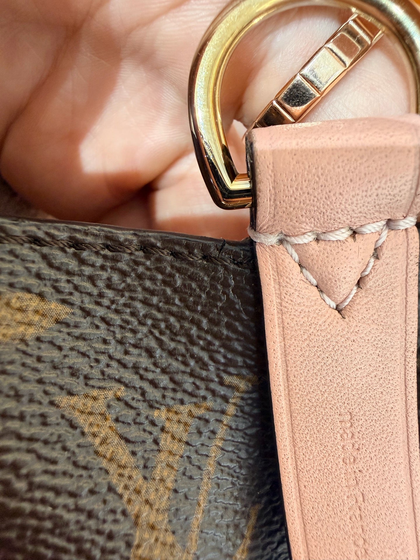 Louis Vuitton - Other - Cloth - Brown - (medium)