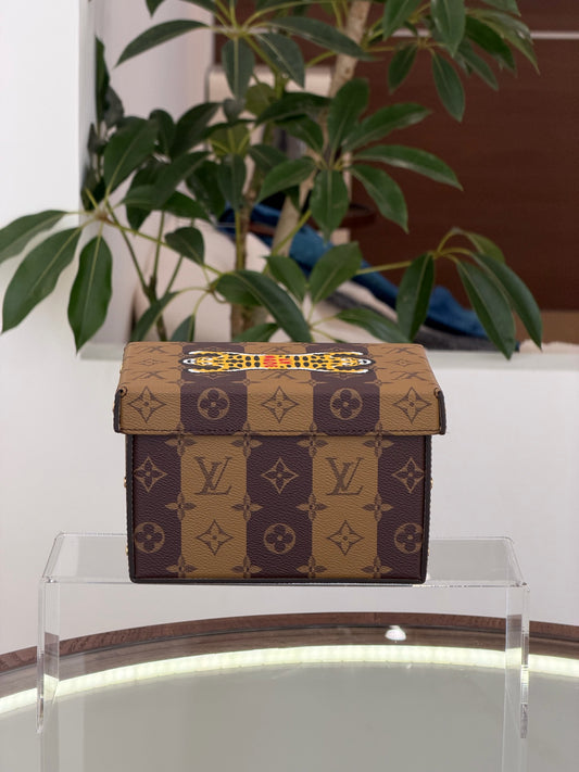 Louis Vuitton - Other - Cloth - Brown - (small)