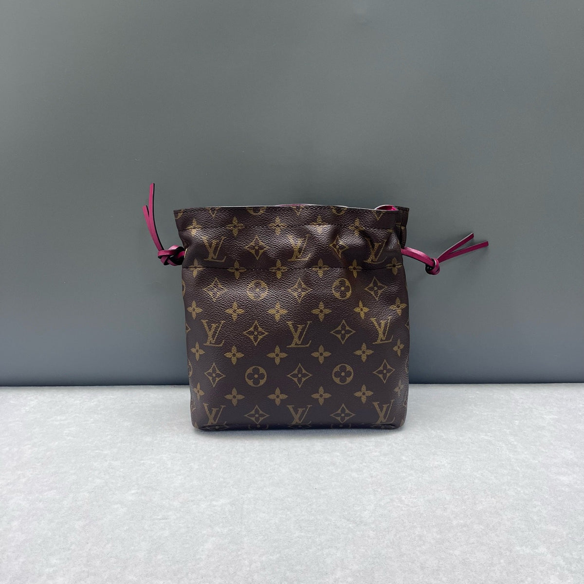 Louis Vuitton - Other - Cloth - Brown - (Small)