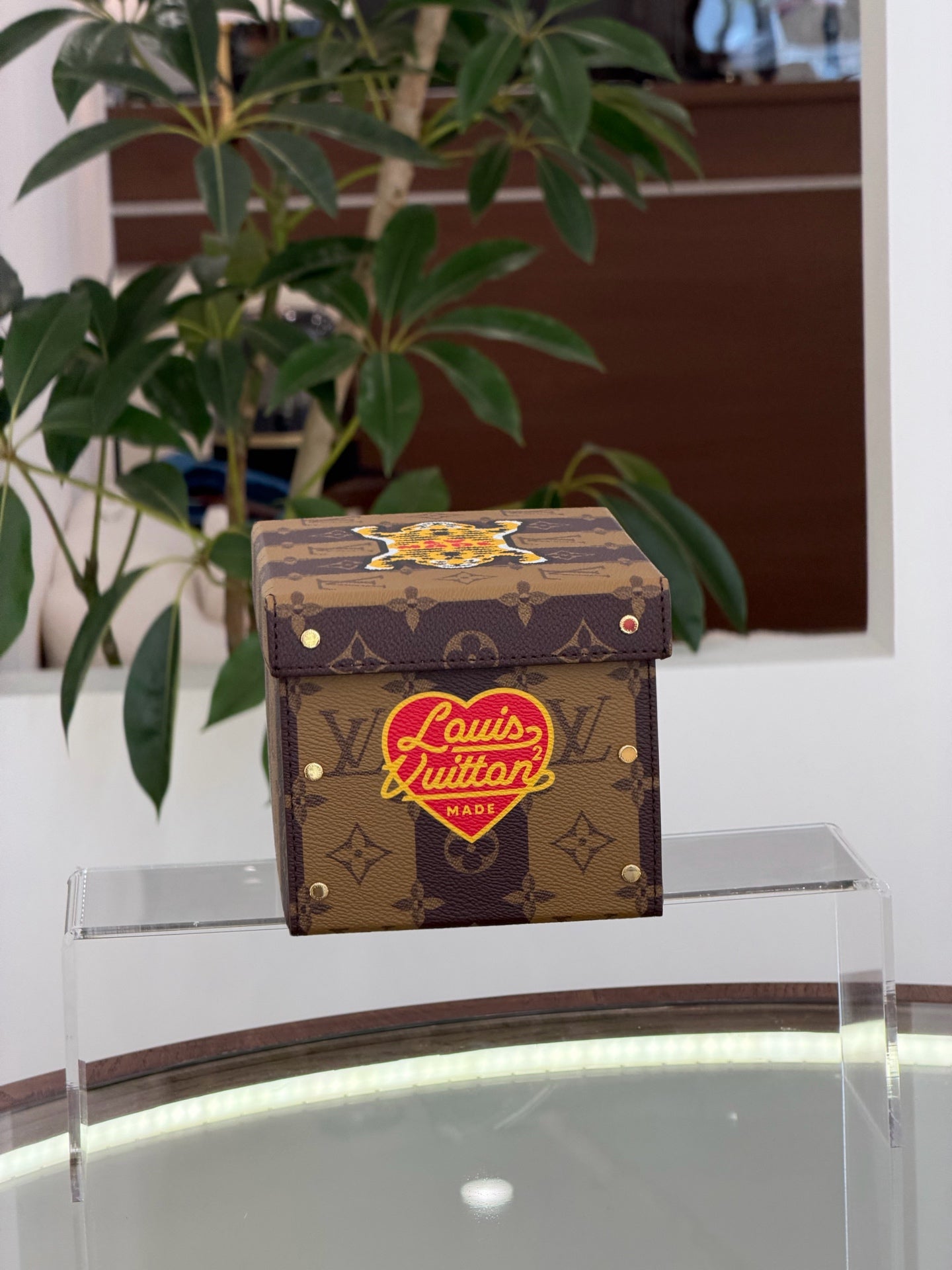 Louis Vuitton - Other - Cloth - Brown - (small)