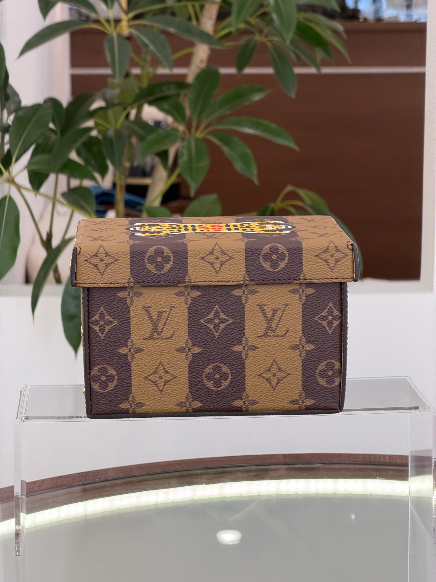 Louis Vuitton - Other - Cloth - Brown - (small)
