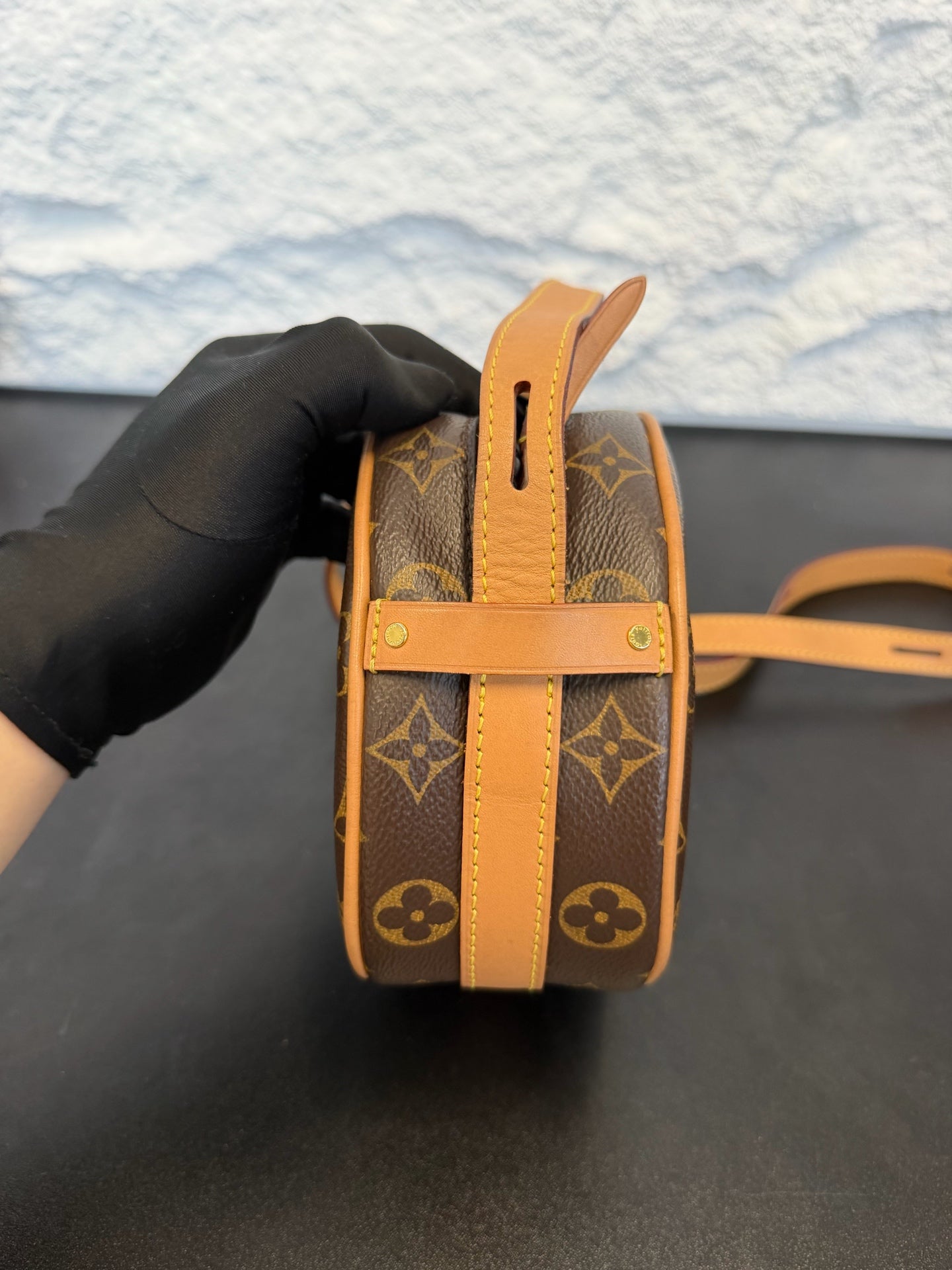 Louis Vuitton - Other - Cloth - Brown - (small)