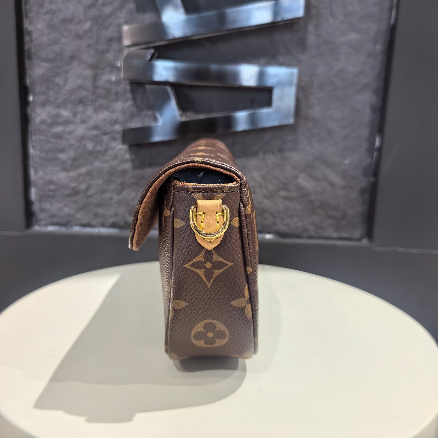 Louis Vuitton - Other - Cloth - Brown - (small)