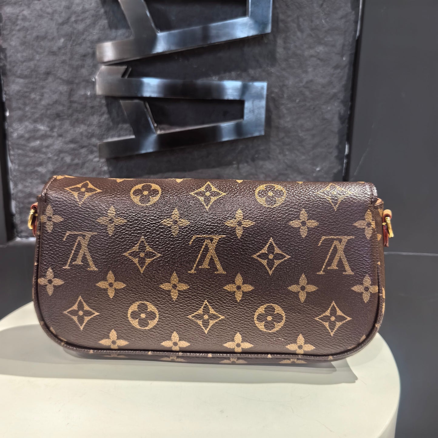 Louis Vuitton - Other - Cloth - Brown - (small)
