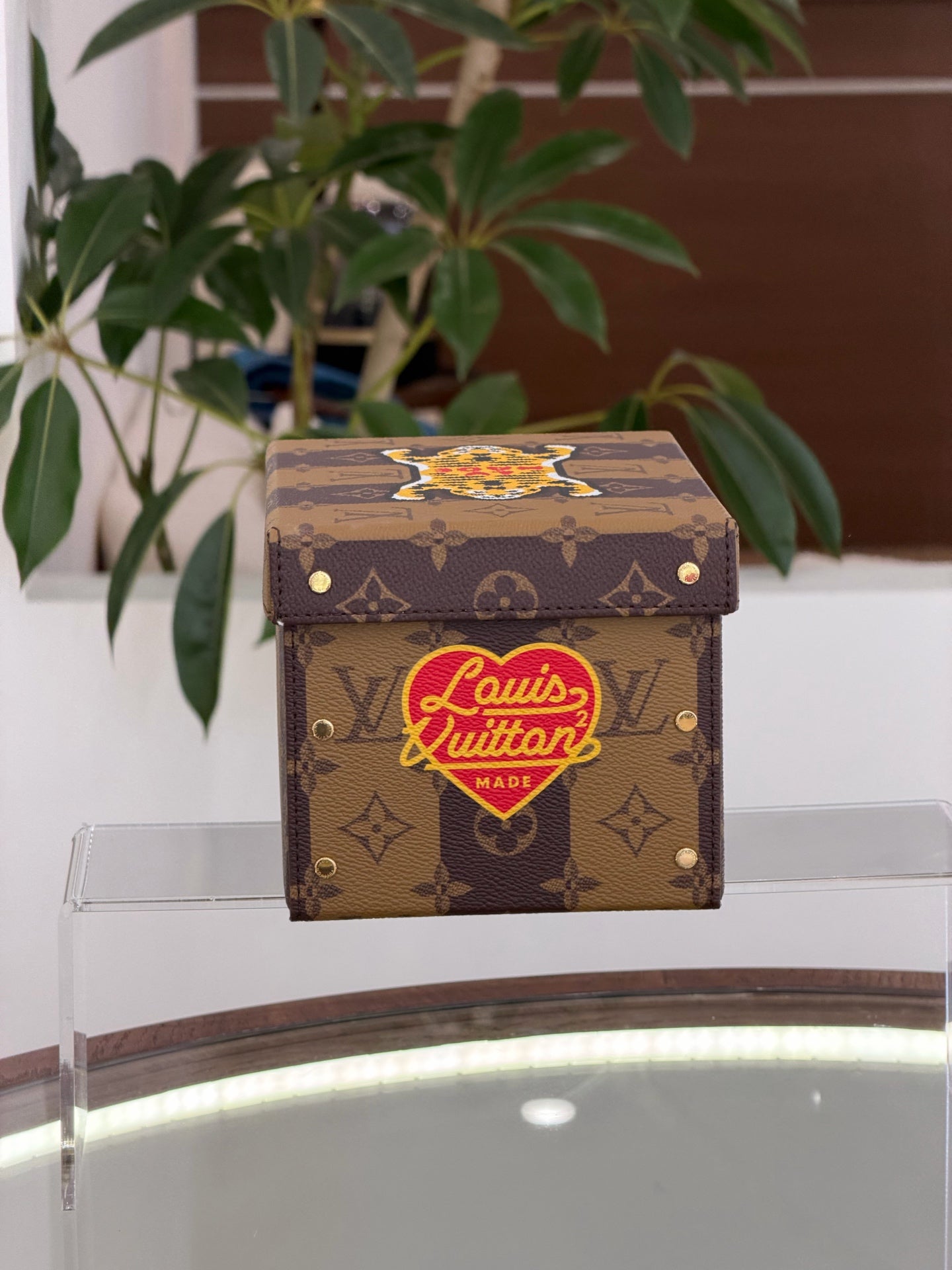 Louis Vuitton - Other - Cloth - Brown - (small)