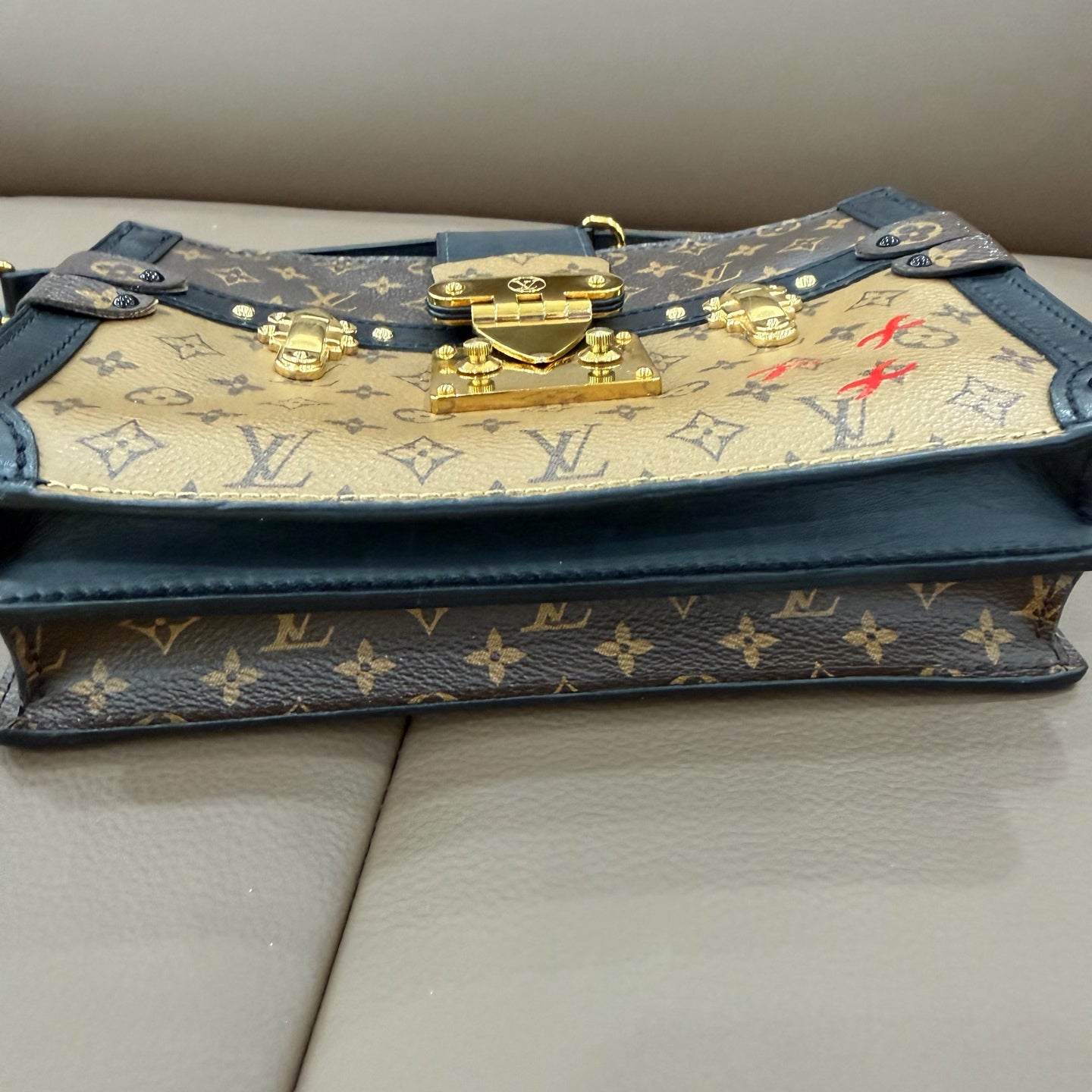 Louis Vuitton - Other - Cloth - Brown - (small)