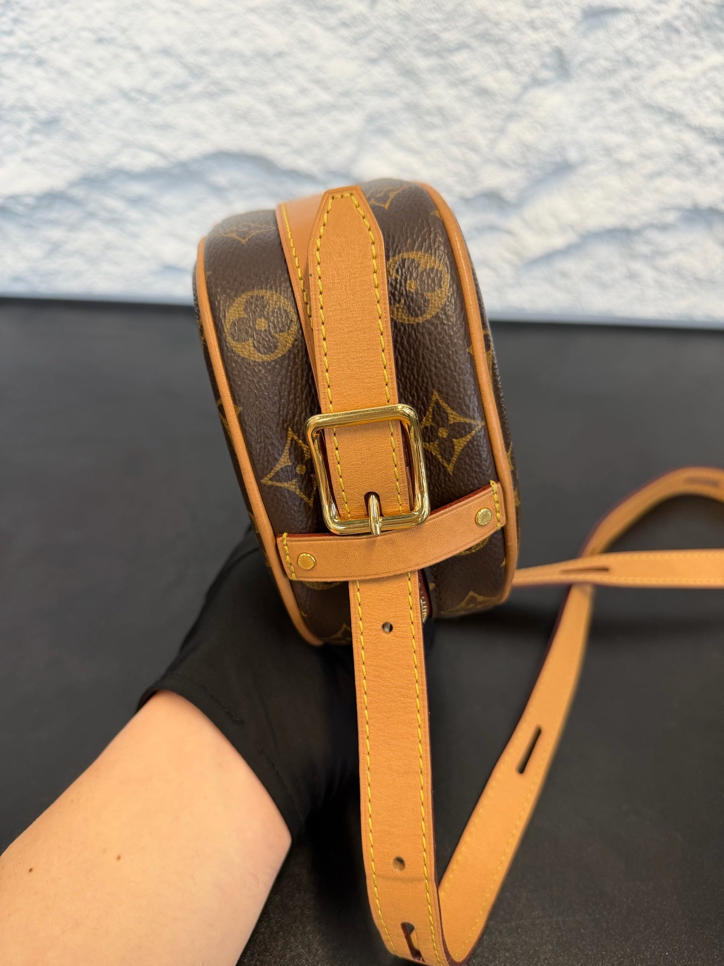 Louis Vuitton - Other - Cloth - Brown - (small)