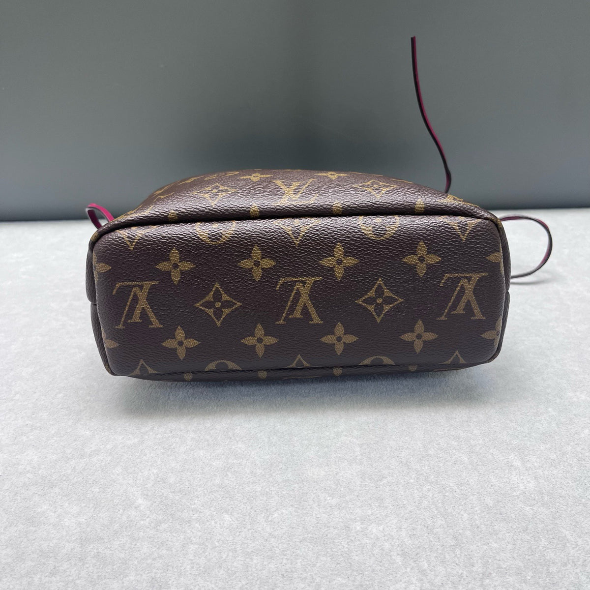 Louis Vuitton - Other - Cloth - Brown - (Small)