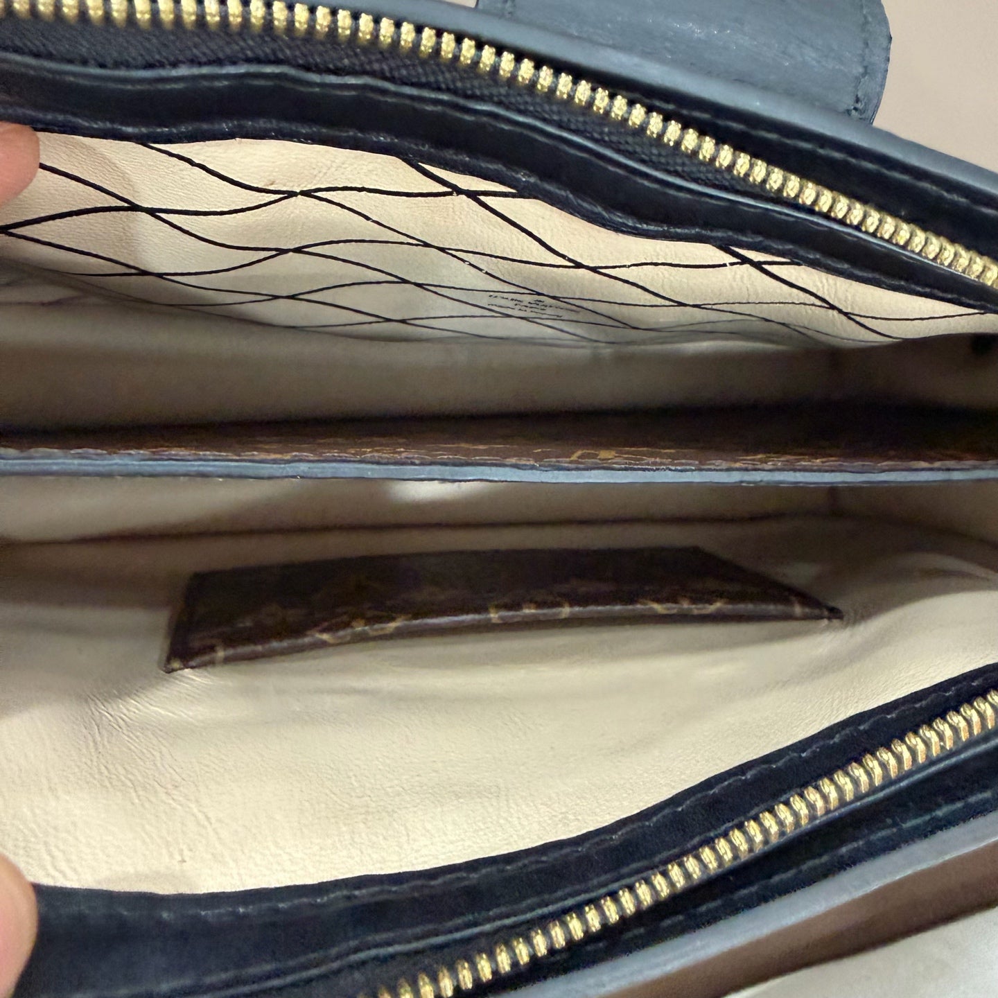 Louis Vuitton - Other - Cloth - Brown - (small)