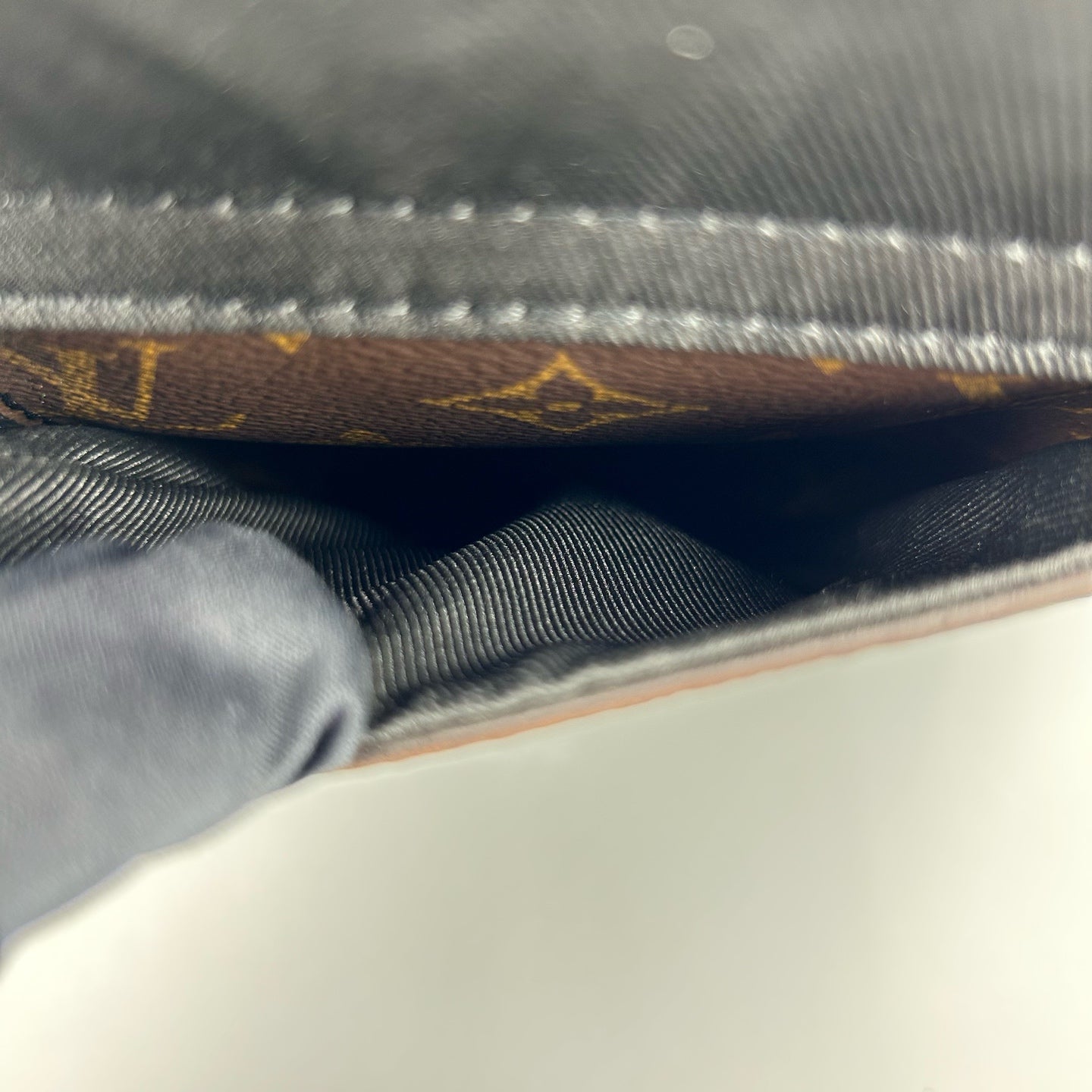 Louis Vuitton - Other - Cloth - Brown - (small)