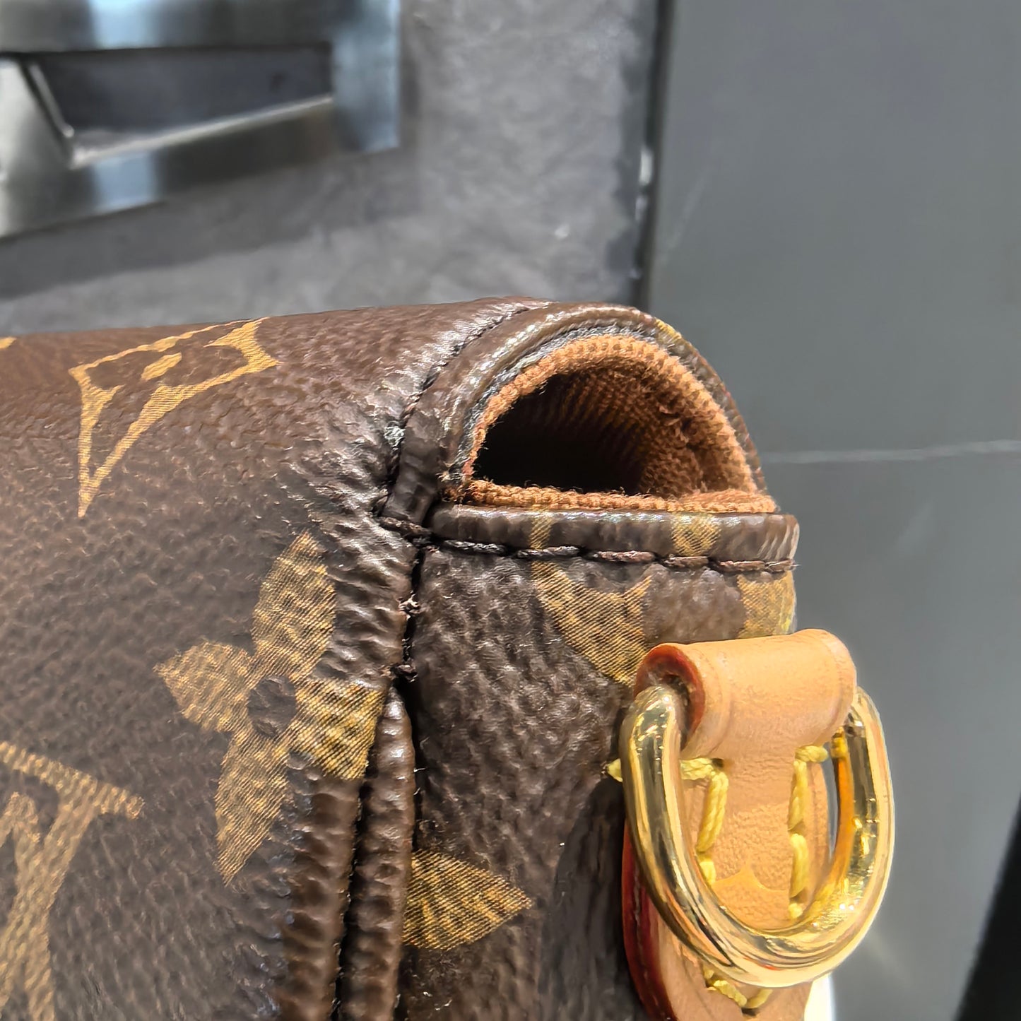 Louis Vuitton - Other - Cloth - Brown - (small)