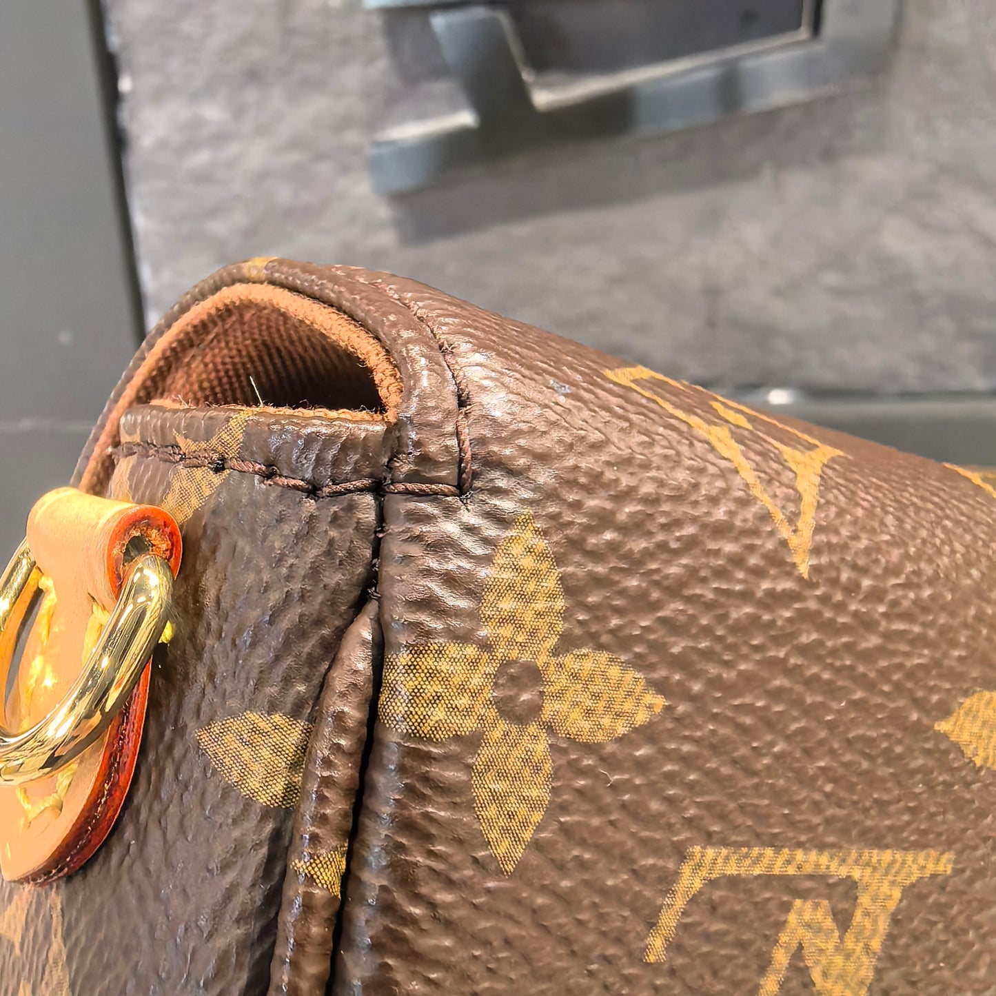 Louis Vuitton - Other - Cloth - Brown - (small)