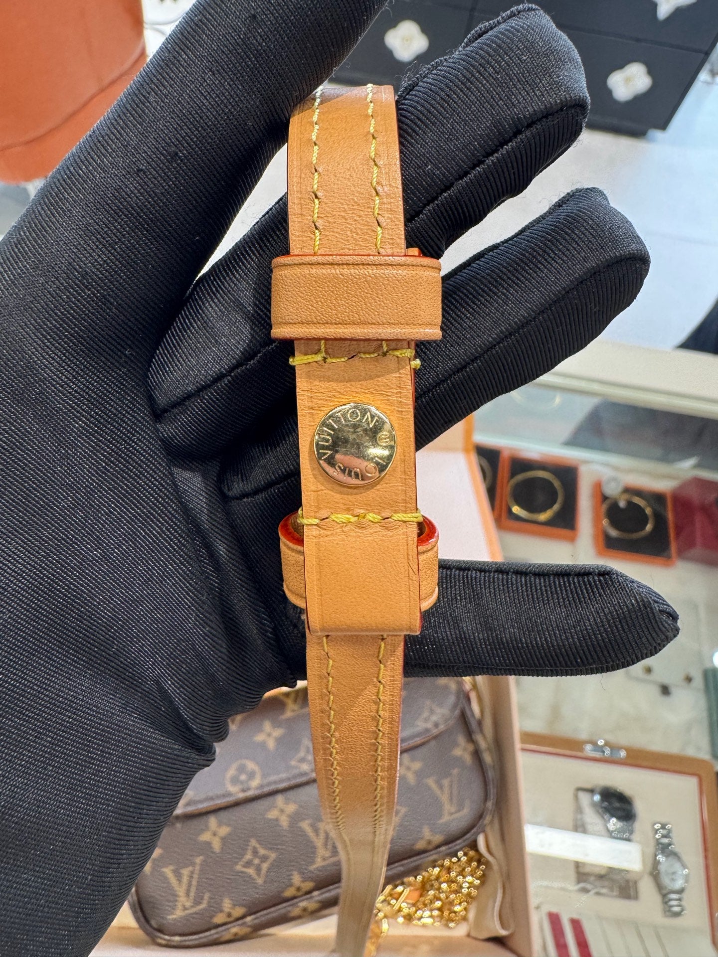 Louis Vuitton - Other - Cloth - Brown - (small)
