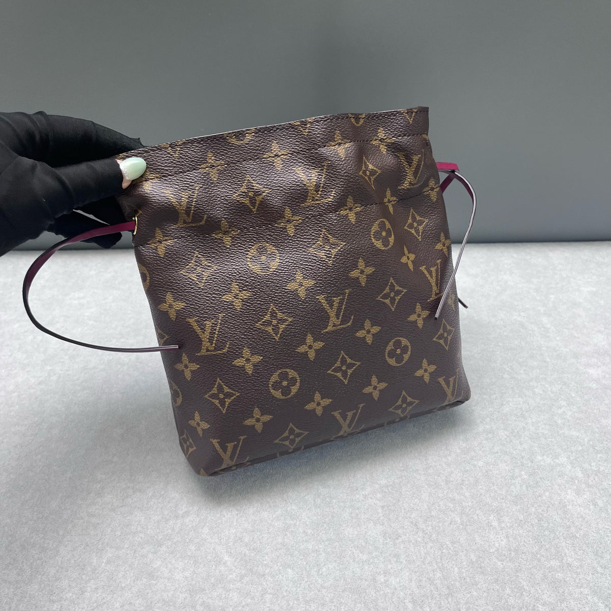 Louis Vuitton - Other - Cloth - Brown - (Small)