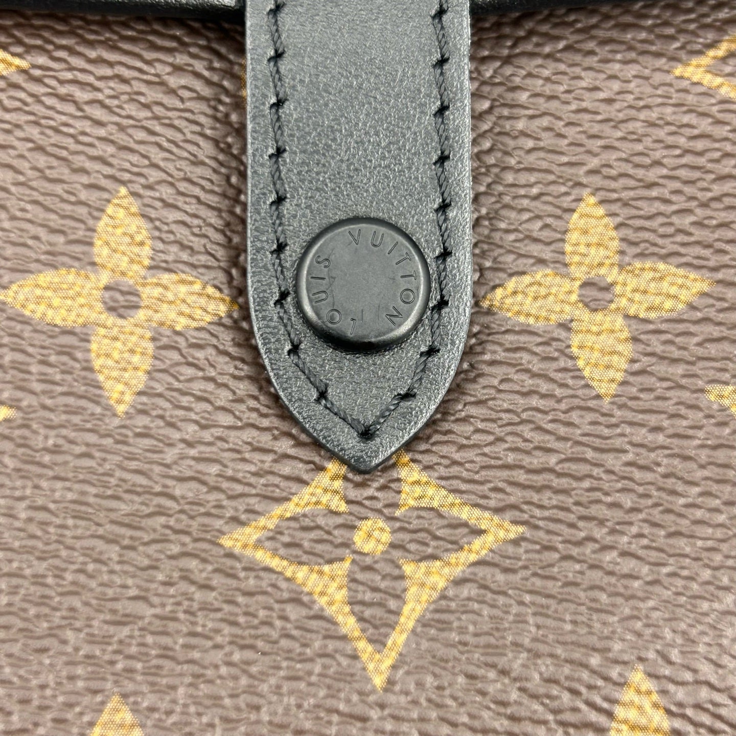 Louis Vuitton - Other - Cloth - Brown - (small)
