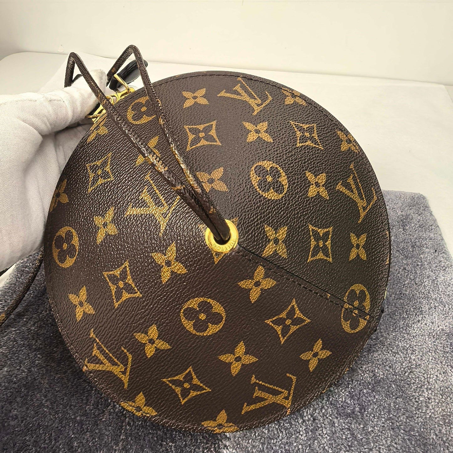 Louis Vuitton - Other - Cloth - Brown - (small)