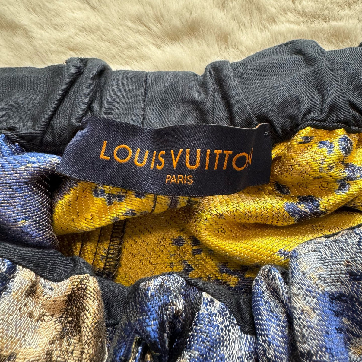 Louis Vuitton - Other - Cloth - Multicolour - (42)