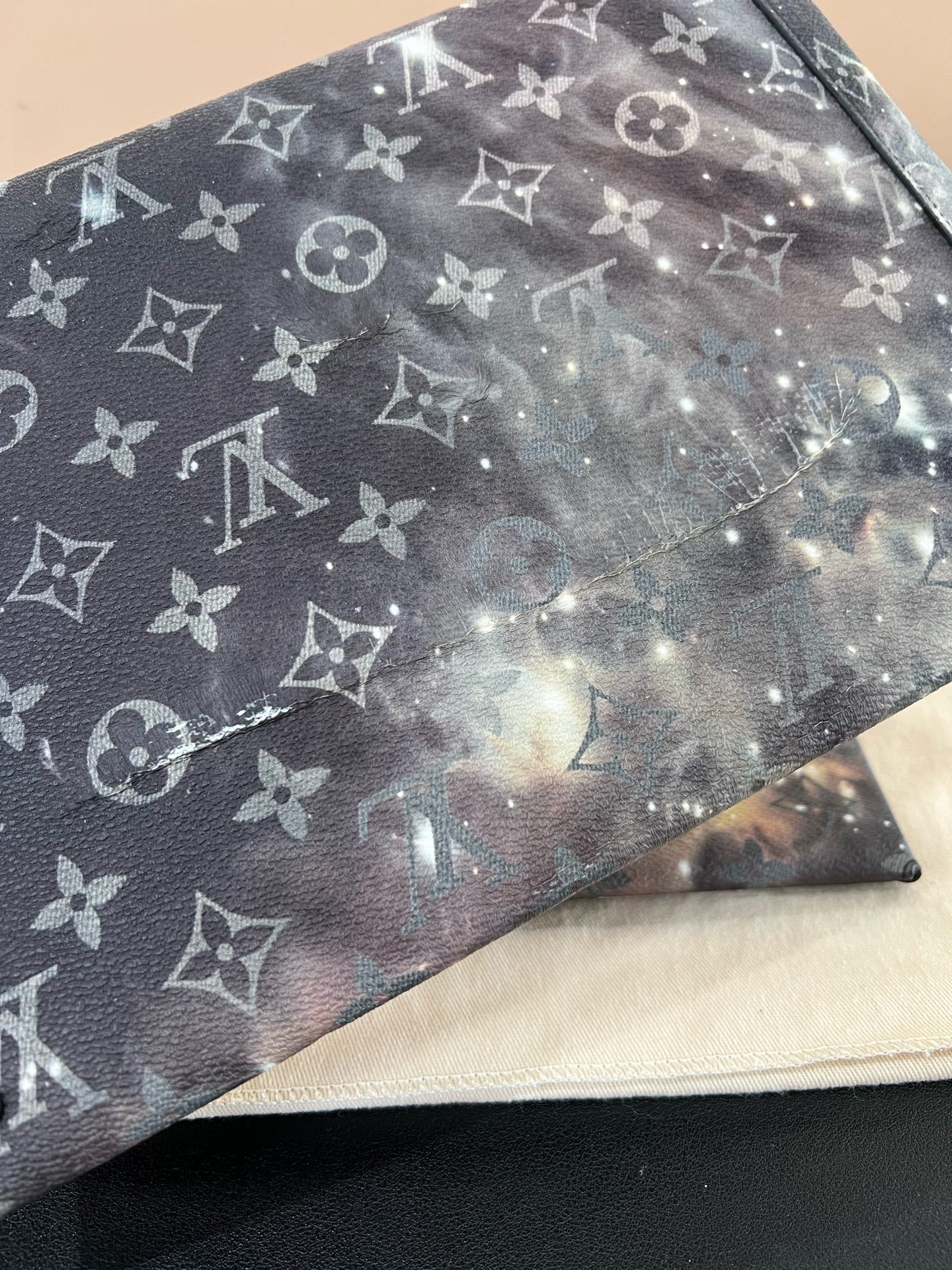 Louis Vuitton - Other - Cloth - Multicolour - (medium)