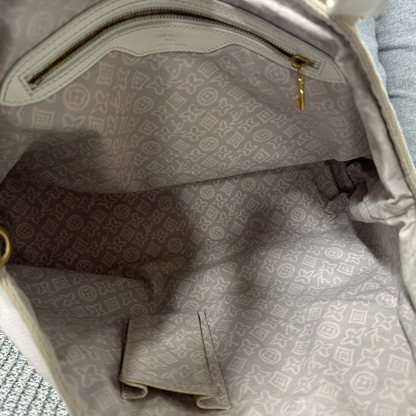 Louis Vuitton - Other - Cloth - Pink - (medium)