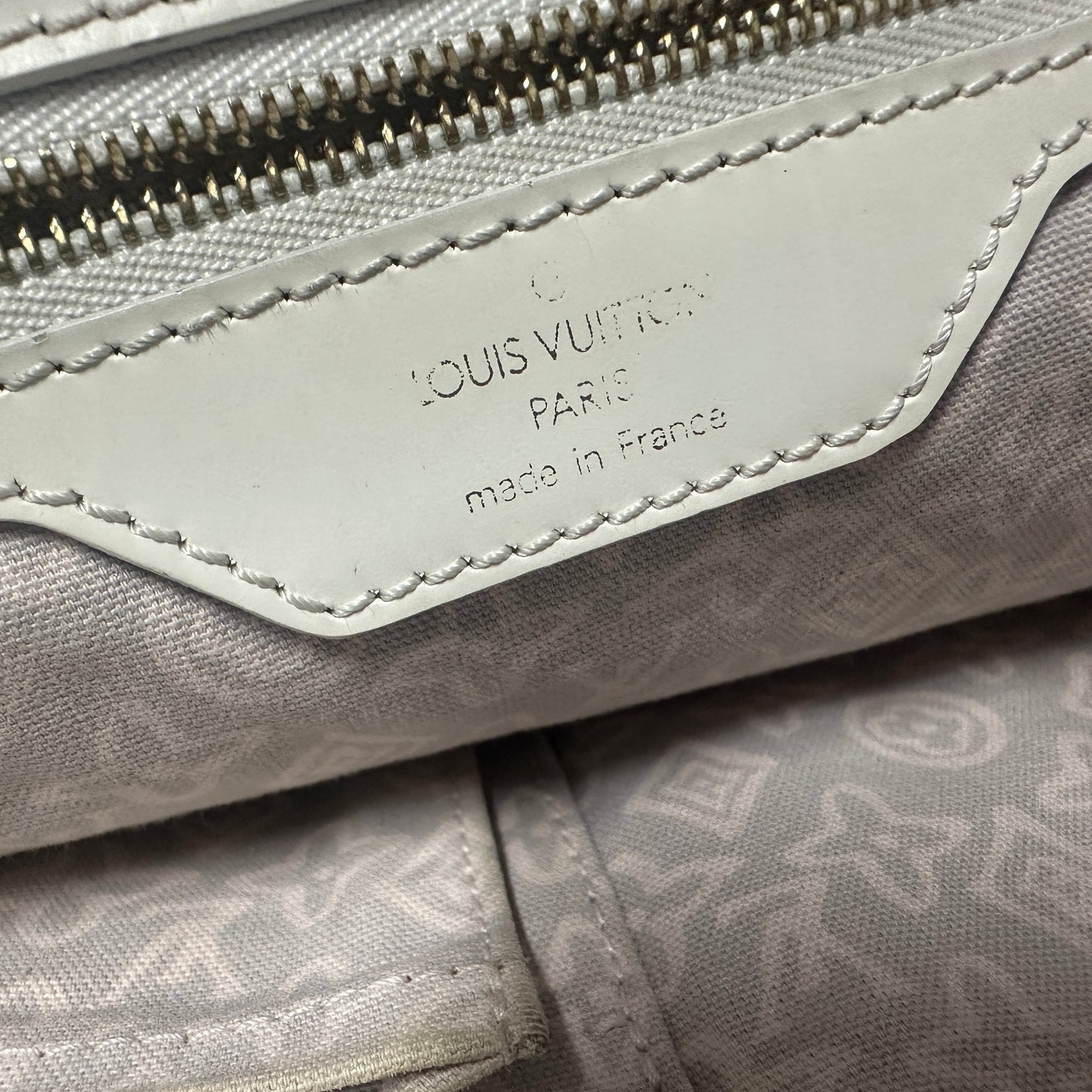 Louis Vuitton - Other - Cloth - Pink - (medium)