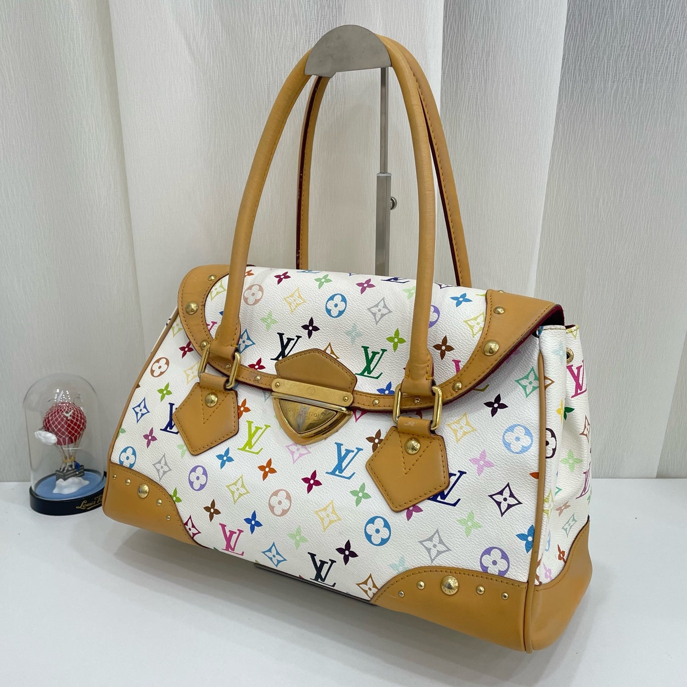Louis Vuitton - Other - Cloth - White - (medium)