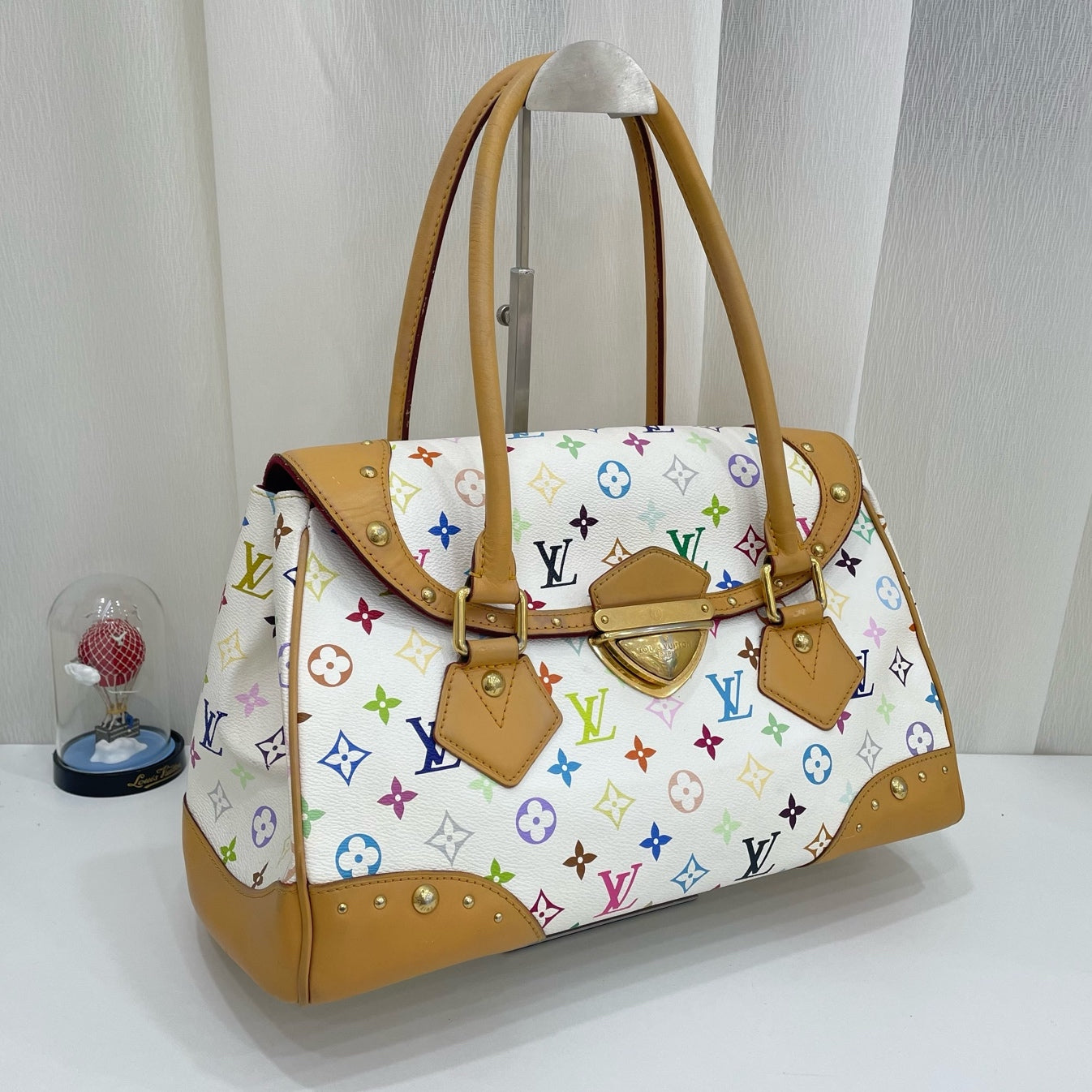 Louis Vuitton - Other - Cloth - White - (medium)