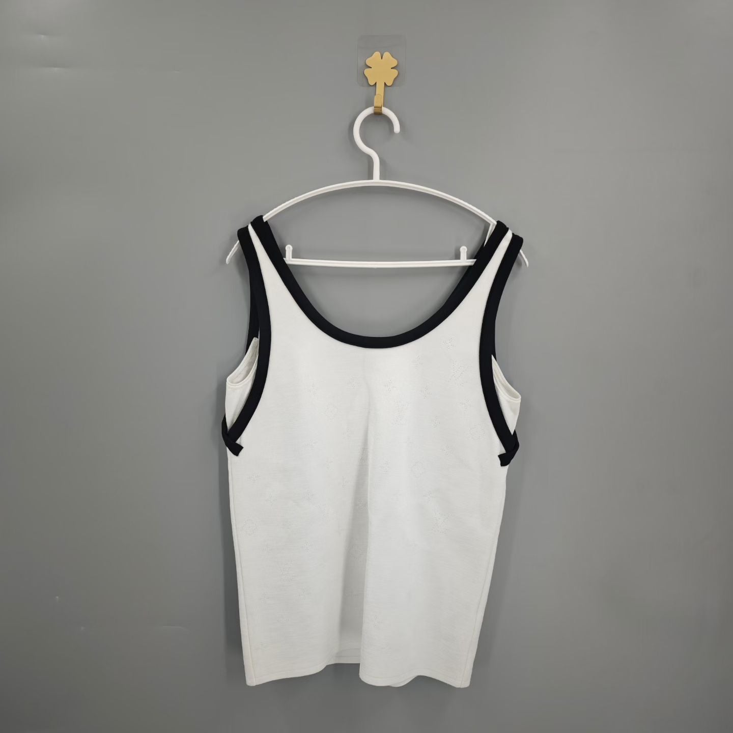 Louis Vuitton - Other - Cloth - White - (S)