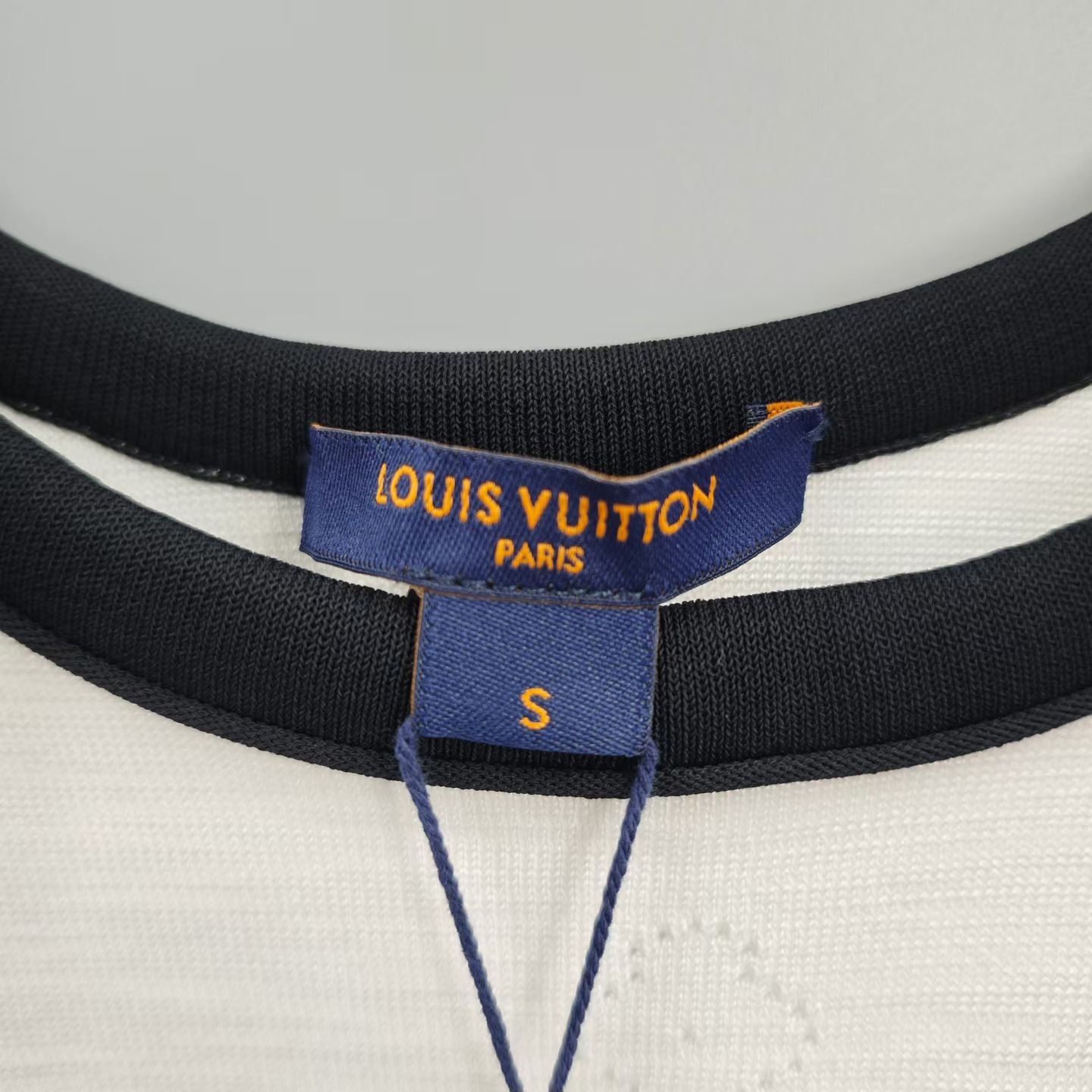 Louis Vuitton - Other - Cloth - White - (S)
