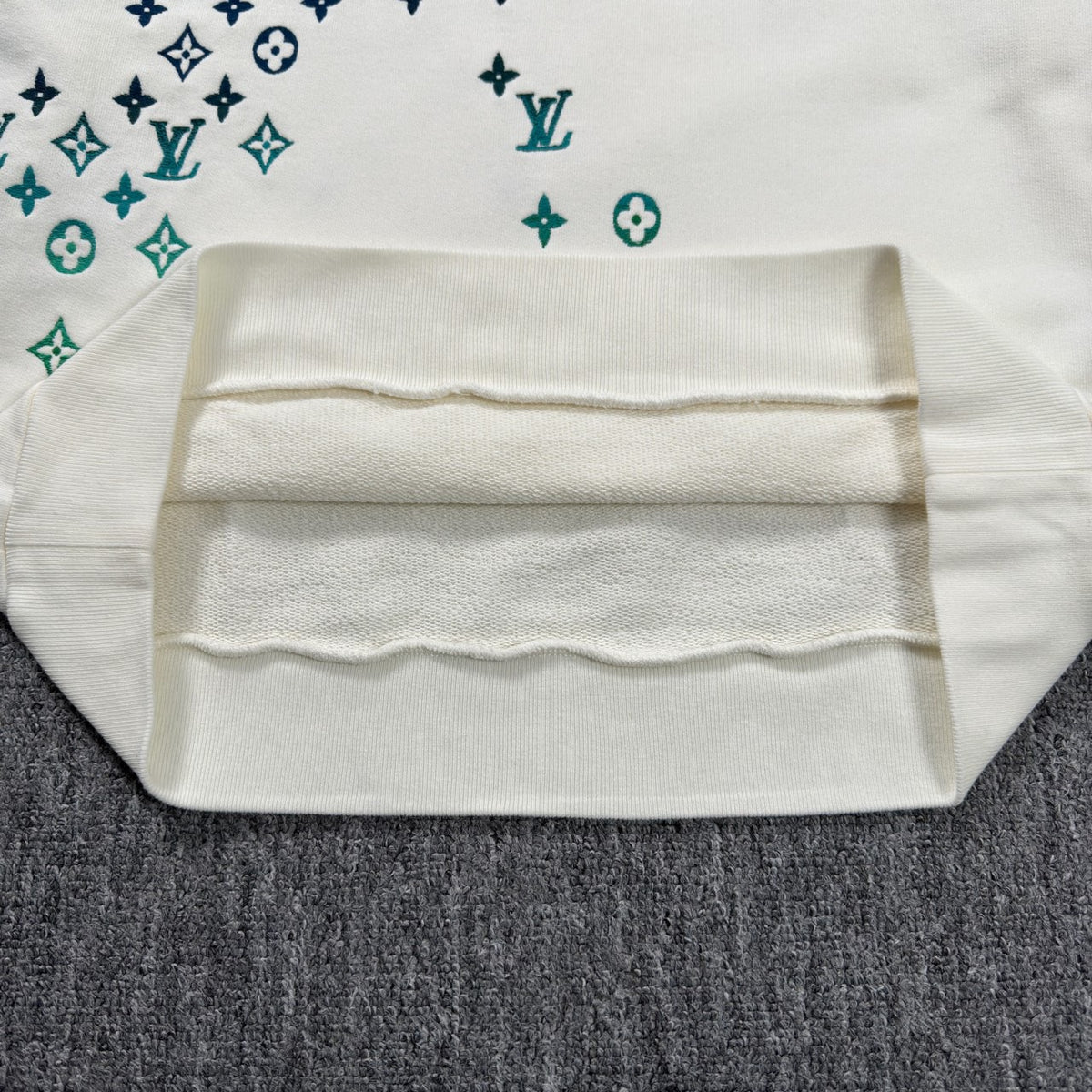 Louis Vuitton - Other - Cotton - Beige - (S)