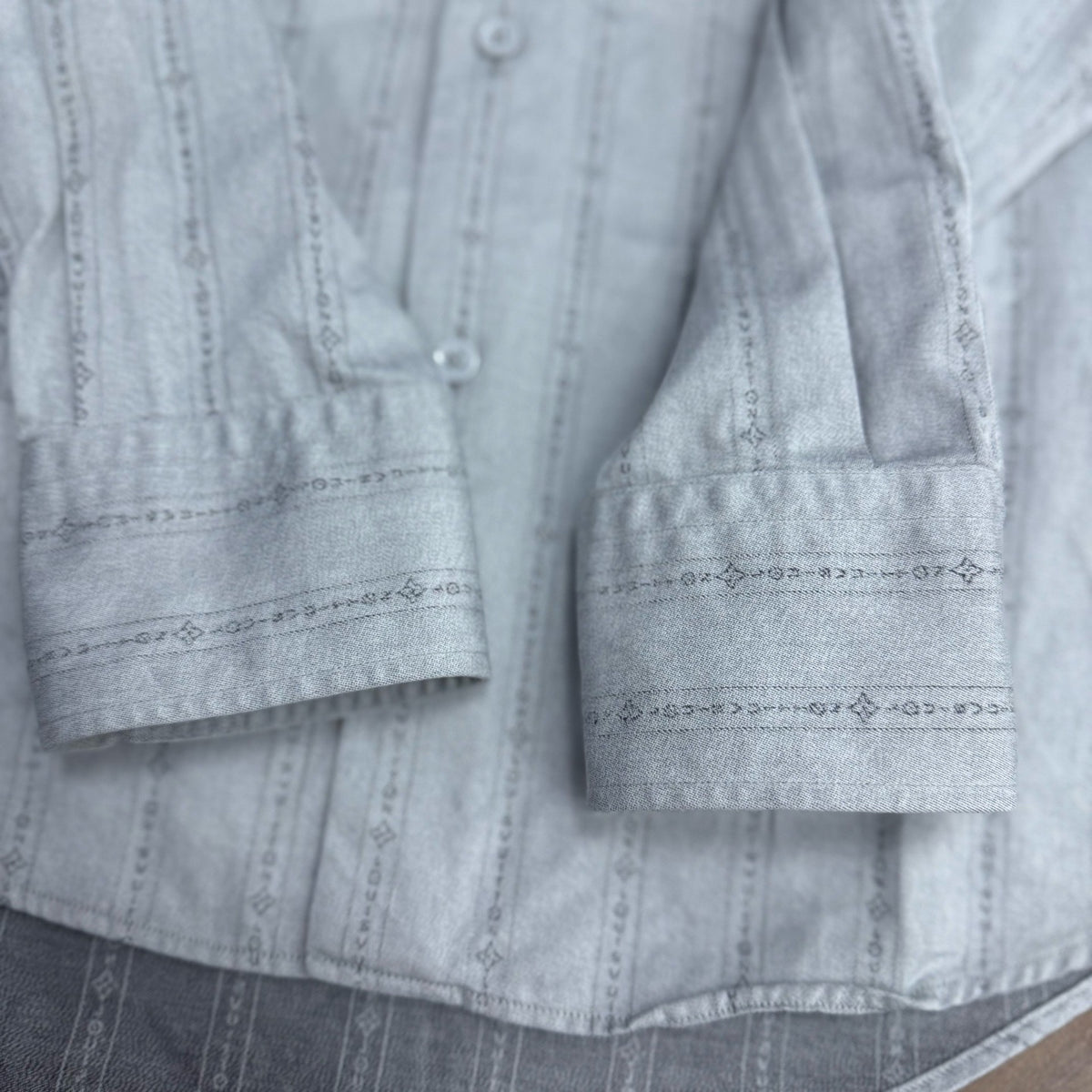 Louis Vuitton - Other - Cotton - Grey - (38)