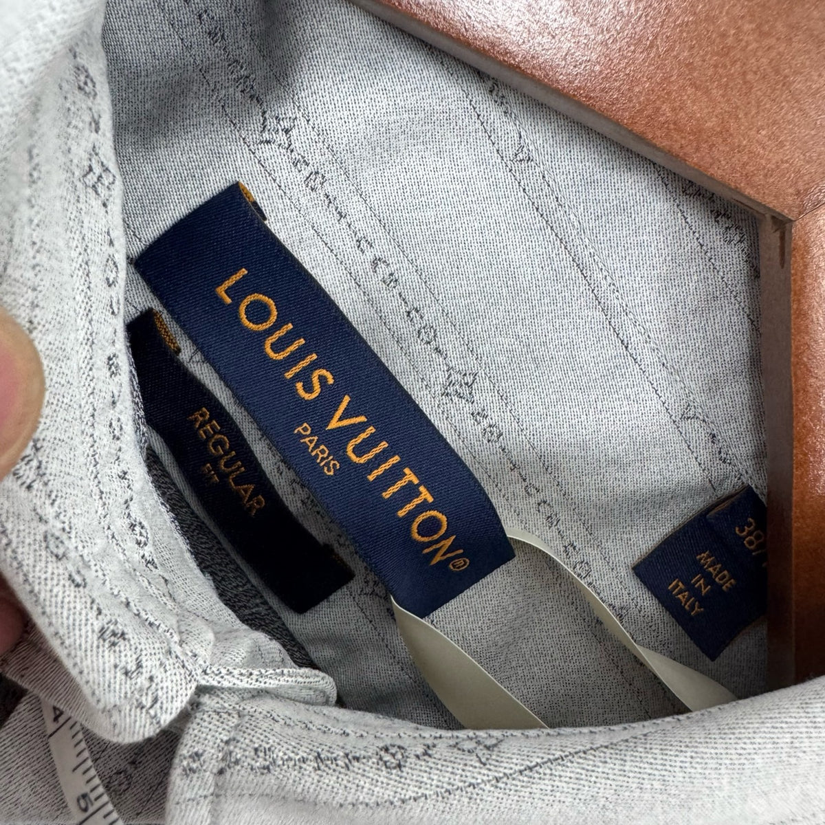 Louis Vuitton - Other - Cotton - Grey - (38)