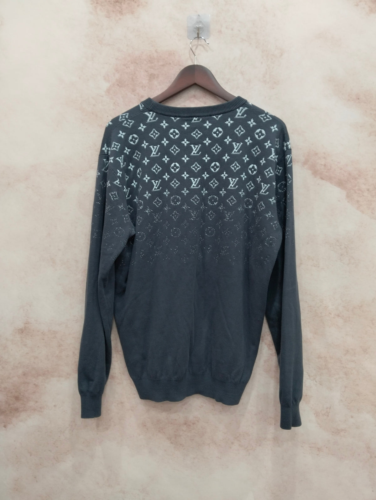 Louis Vuitton - Other - Cotton - Grey - (L)