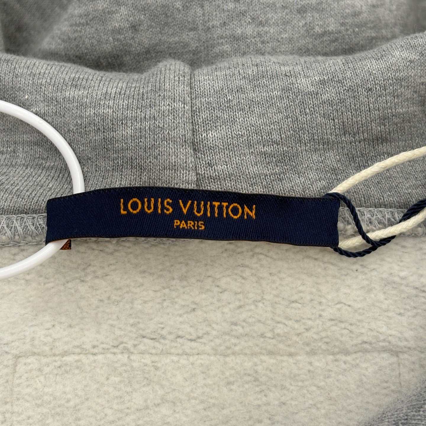 Louis Vuitton - Other - Cotton - Grey - (M)