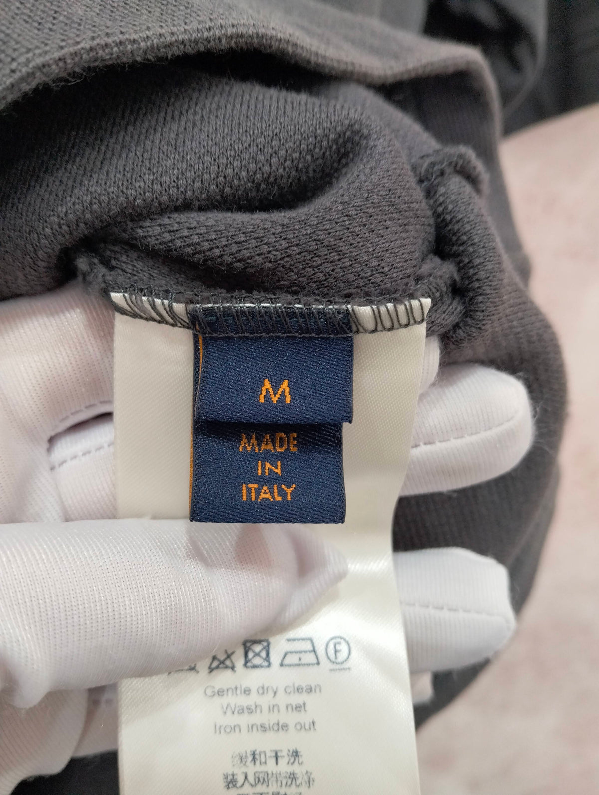 Louis Vuitton - Other - Cotton - Grey - (M)