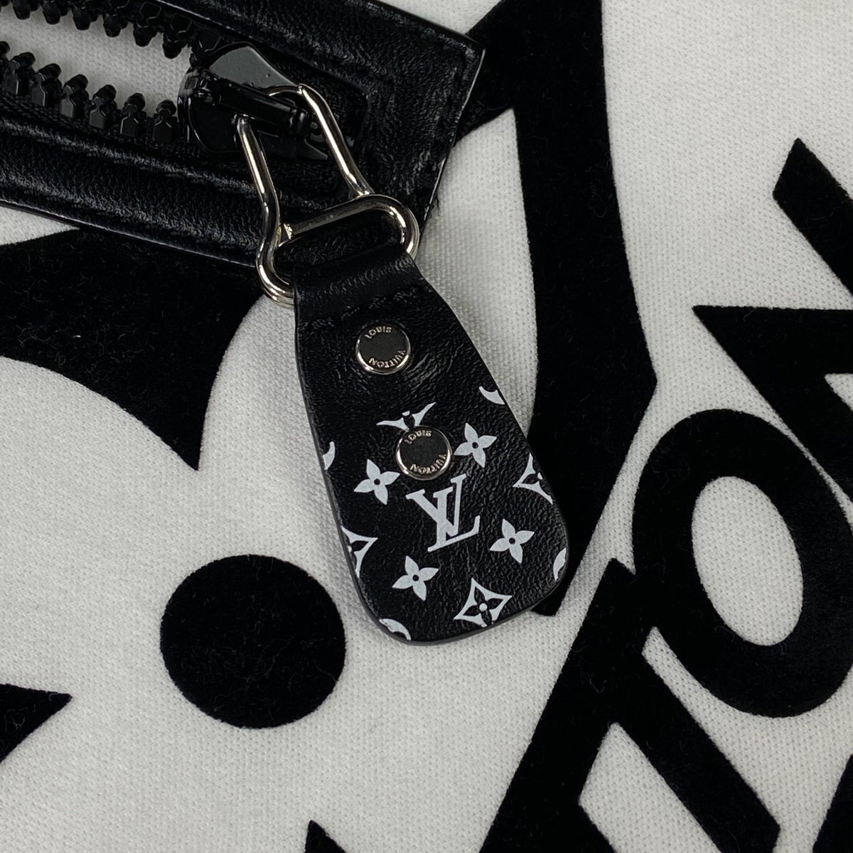 Louis Vuitton - Other - Cotton - White - (M)