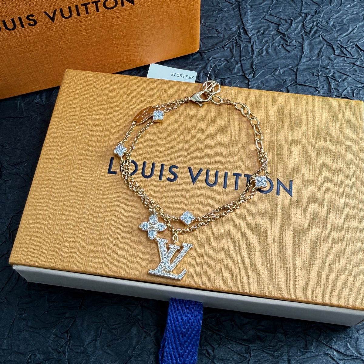 Louis Vuitton - Other - Crystal - Gold