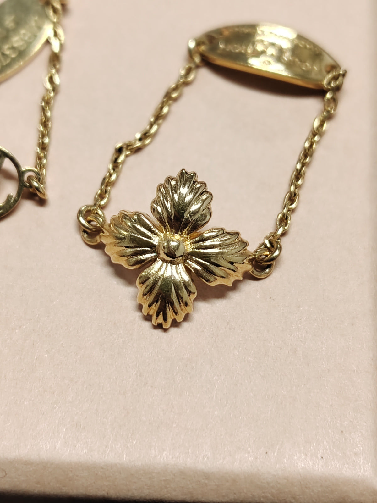 Louis Vuitton - Other - Crystal - Gold