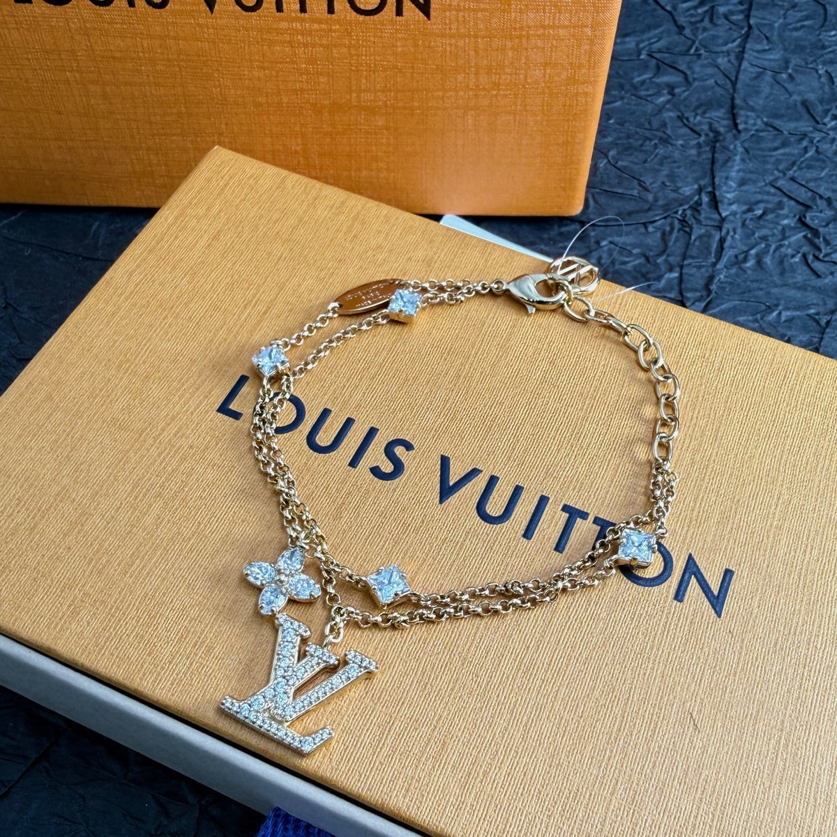 Louis Vuitton - Other - Crystal - Gold