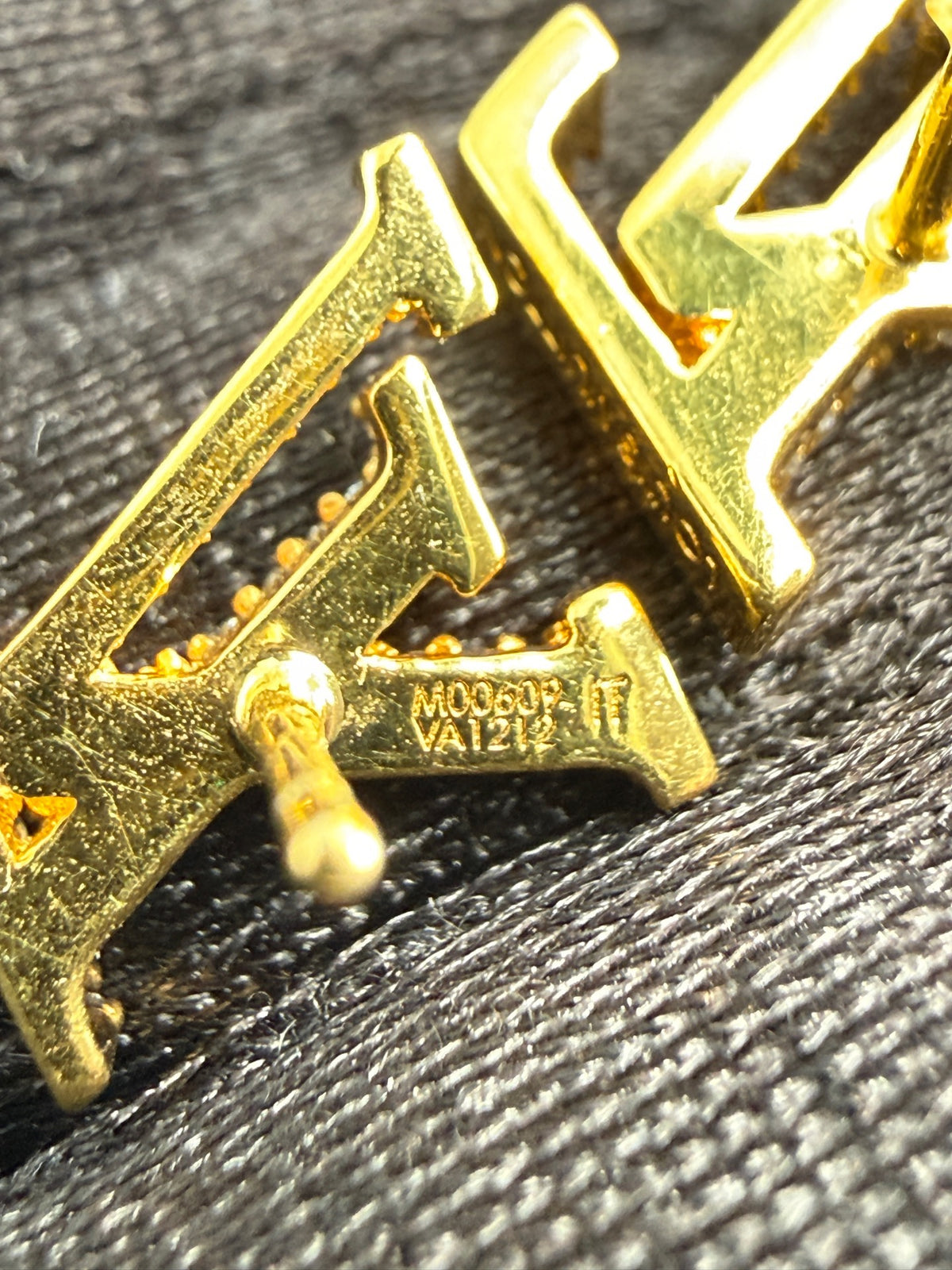 Louis Vuitton - Other - Crystal - Gold