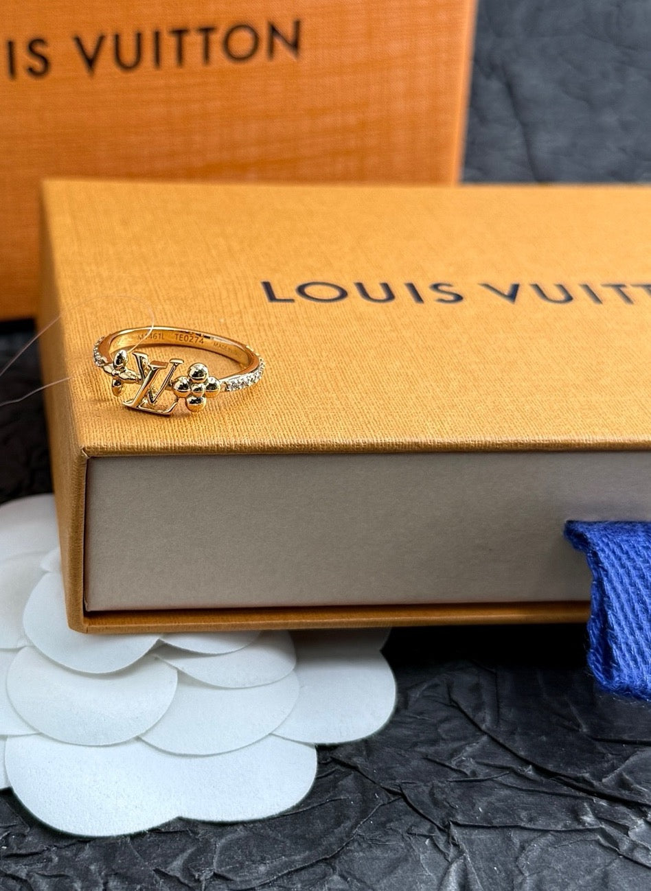 Louis Vuitton - Other - Crystal - Gold - (56)
