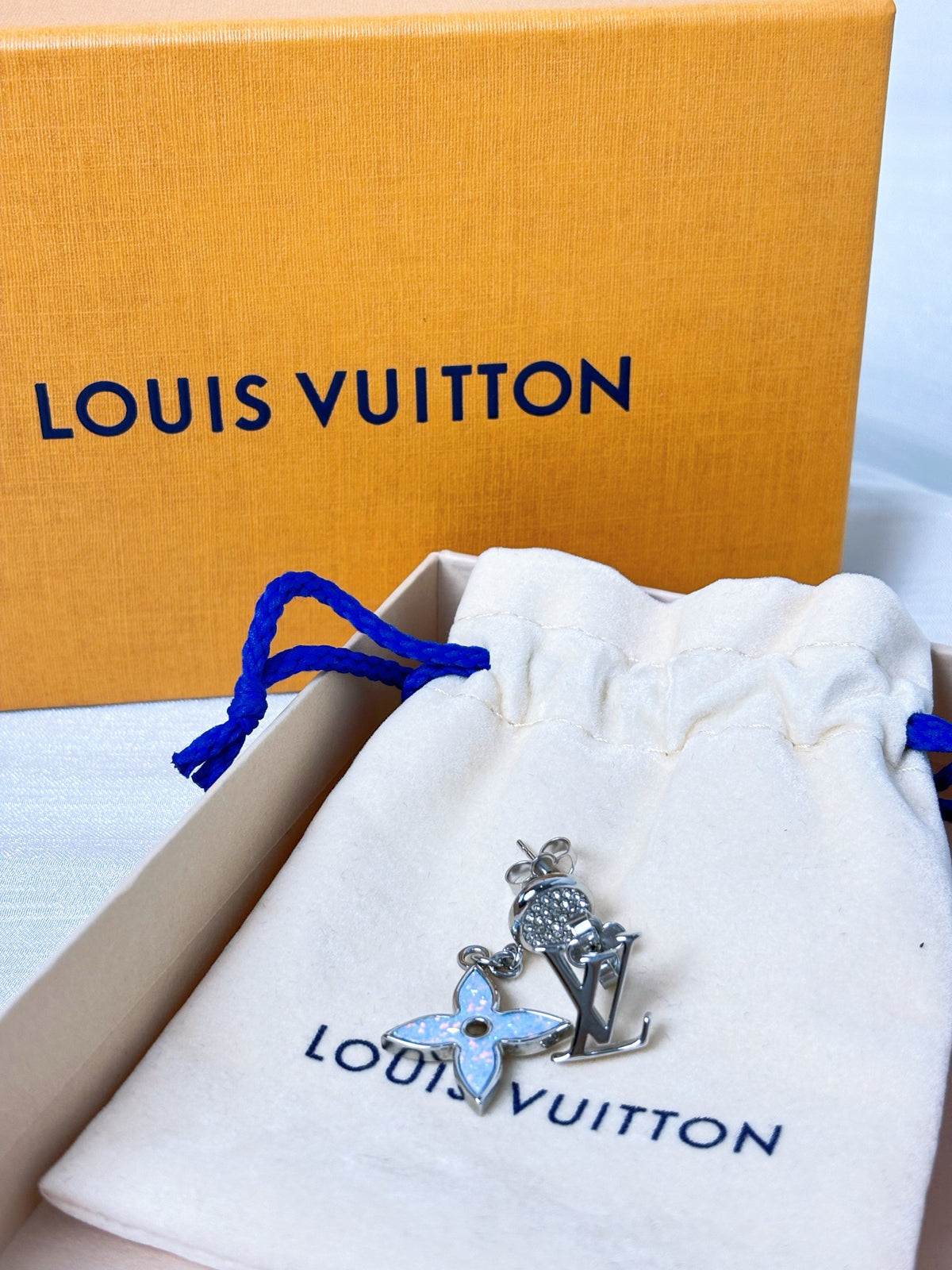 Louis Vuitton - Other - Crystal - Silver