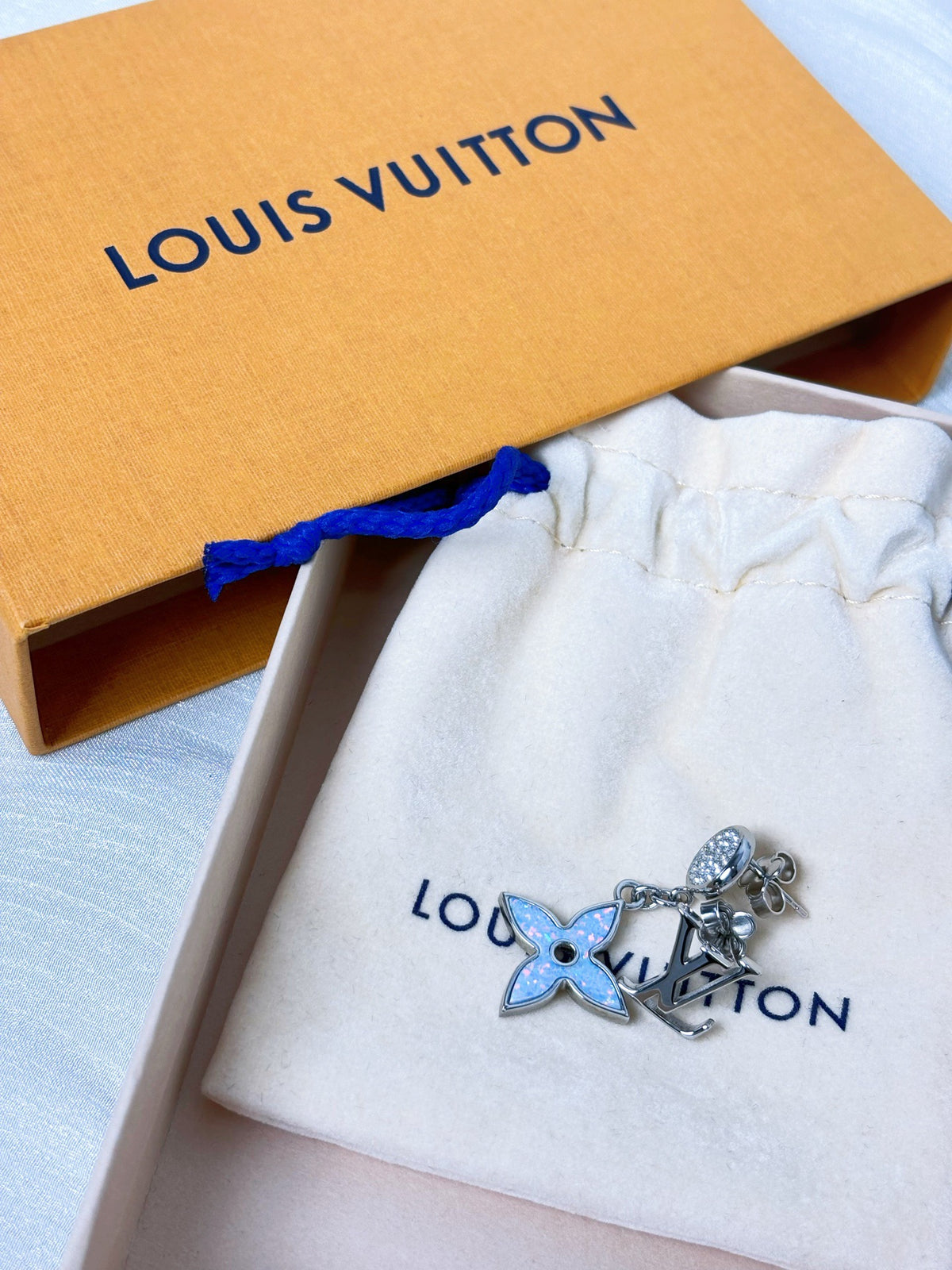 Louis Vuitton - Other - Crystal - Silver