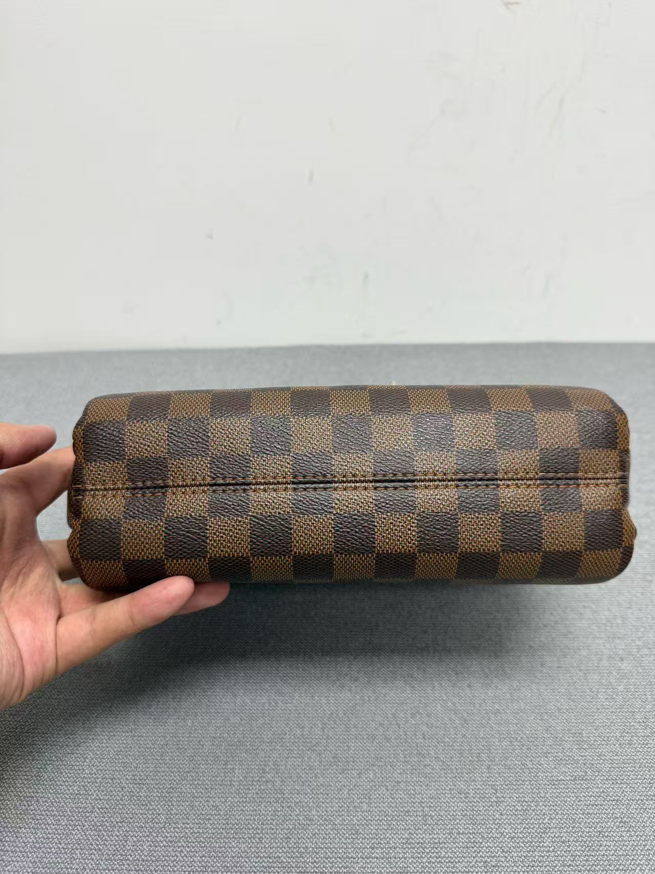 Louis Vuitton - Other - Damier Ebene coated canvas with smooth leather trim - Brown with red lining - (small)