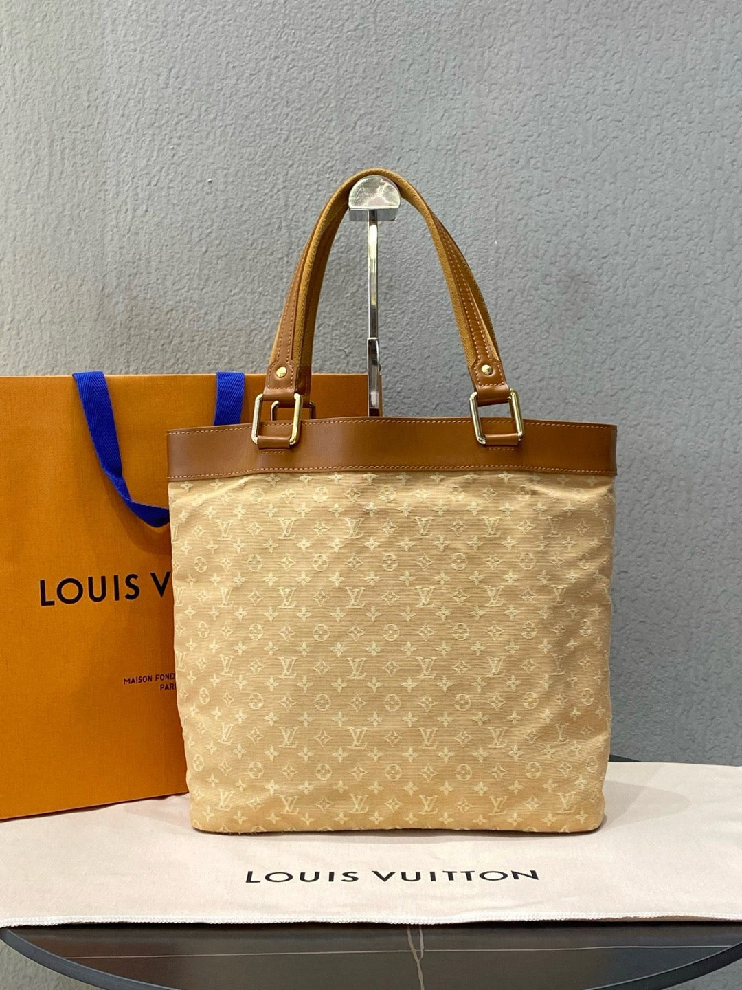 Louis Vuitton - Other - Denim - Jeans - Beige - (medium)