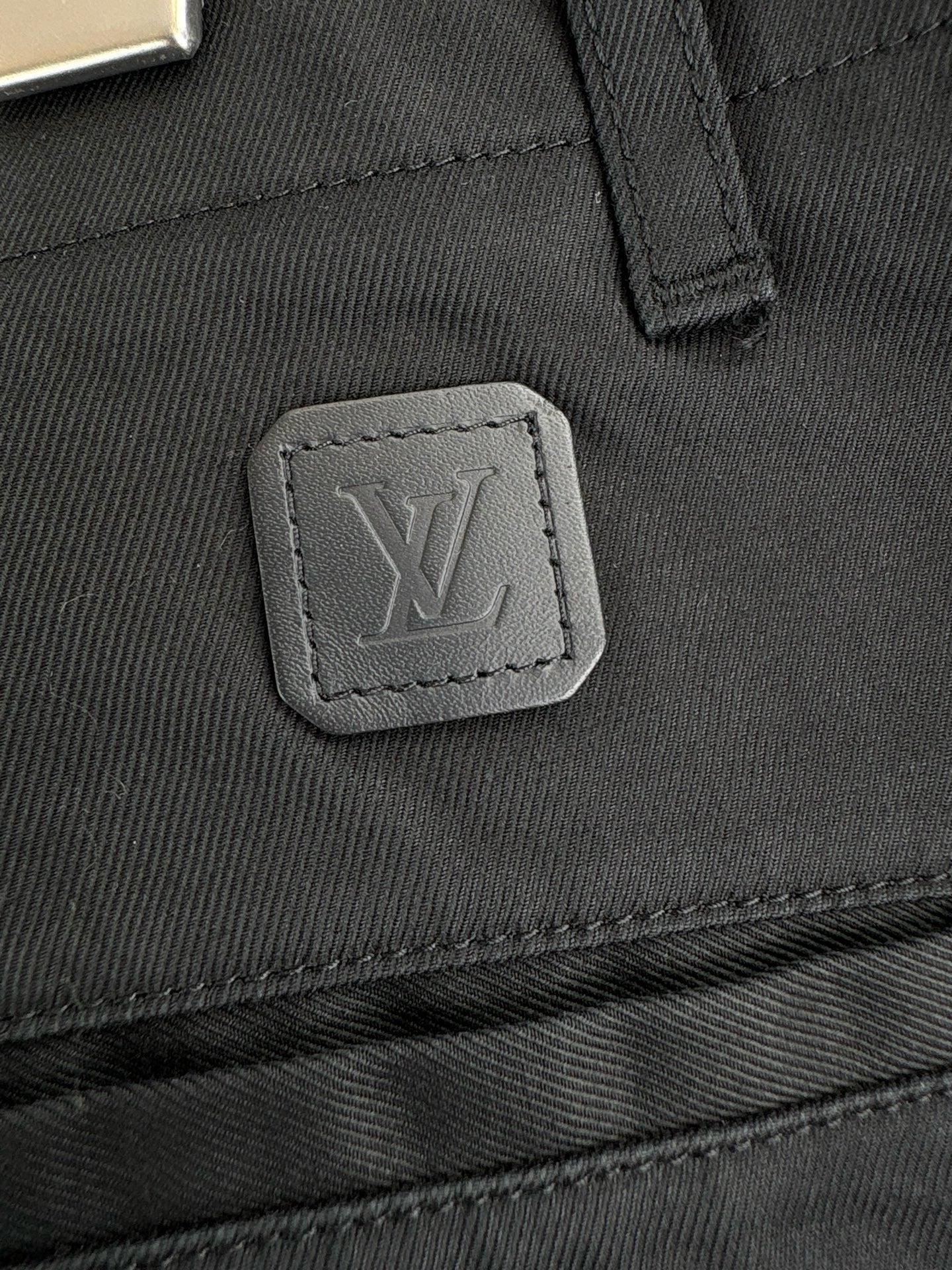 Louis Vuitton - Other - Denim - Jeans - Black - (48)