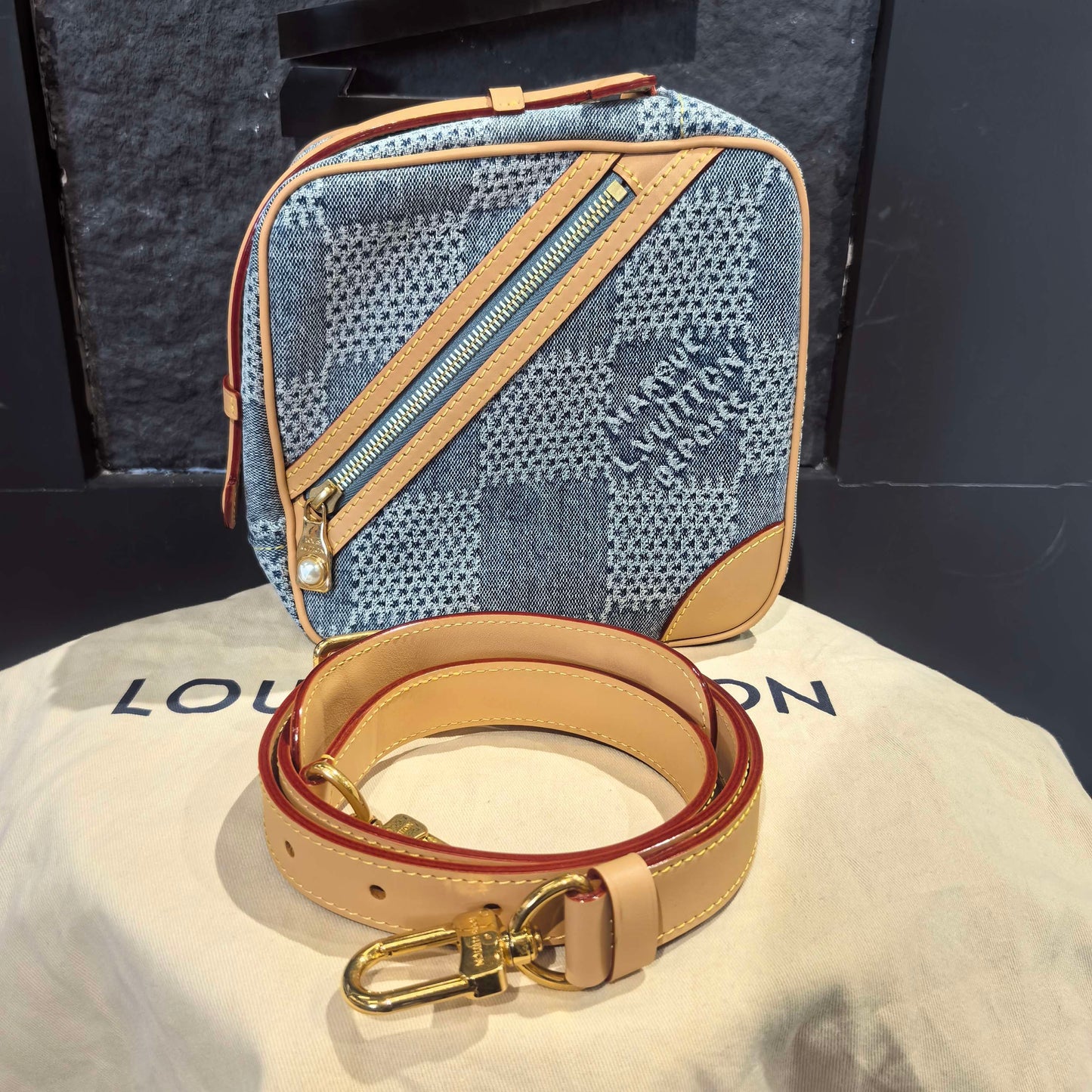 Louis Vuitton - Other - Denim - Jeans - Blue - (medium)