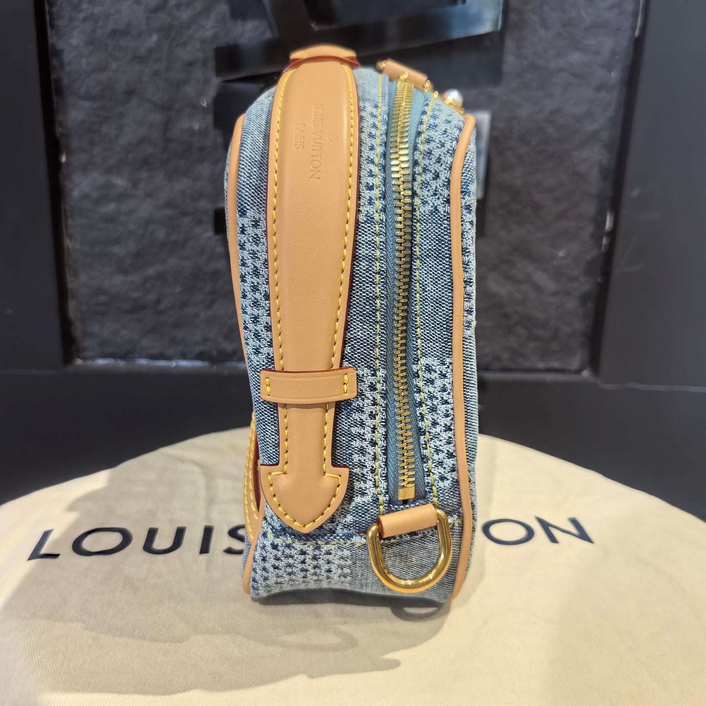 Louis Vuitton - Other - Denim - Jeans - Blue - (medium)