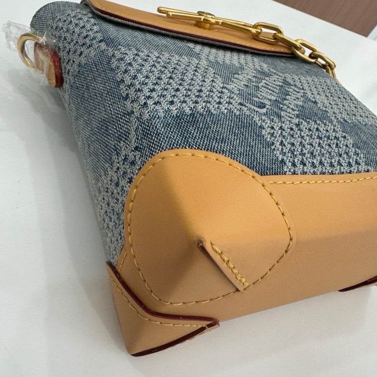Louis Vuitton - Other - Denim - Jeans - Blue - (mini)